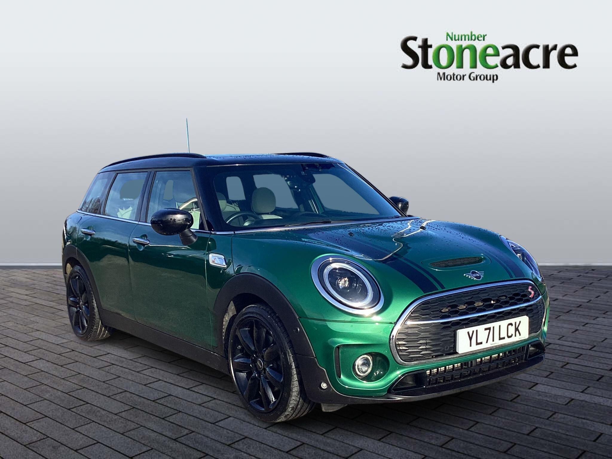MINI Clubman 2.0 Cooper S Exclusive Steptronic Euro 6 (s/s) 6dr YL71LCK Image 1