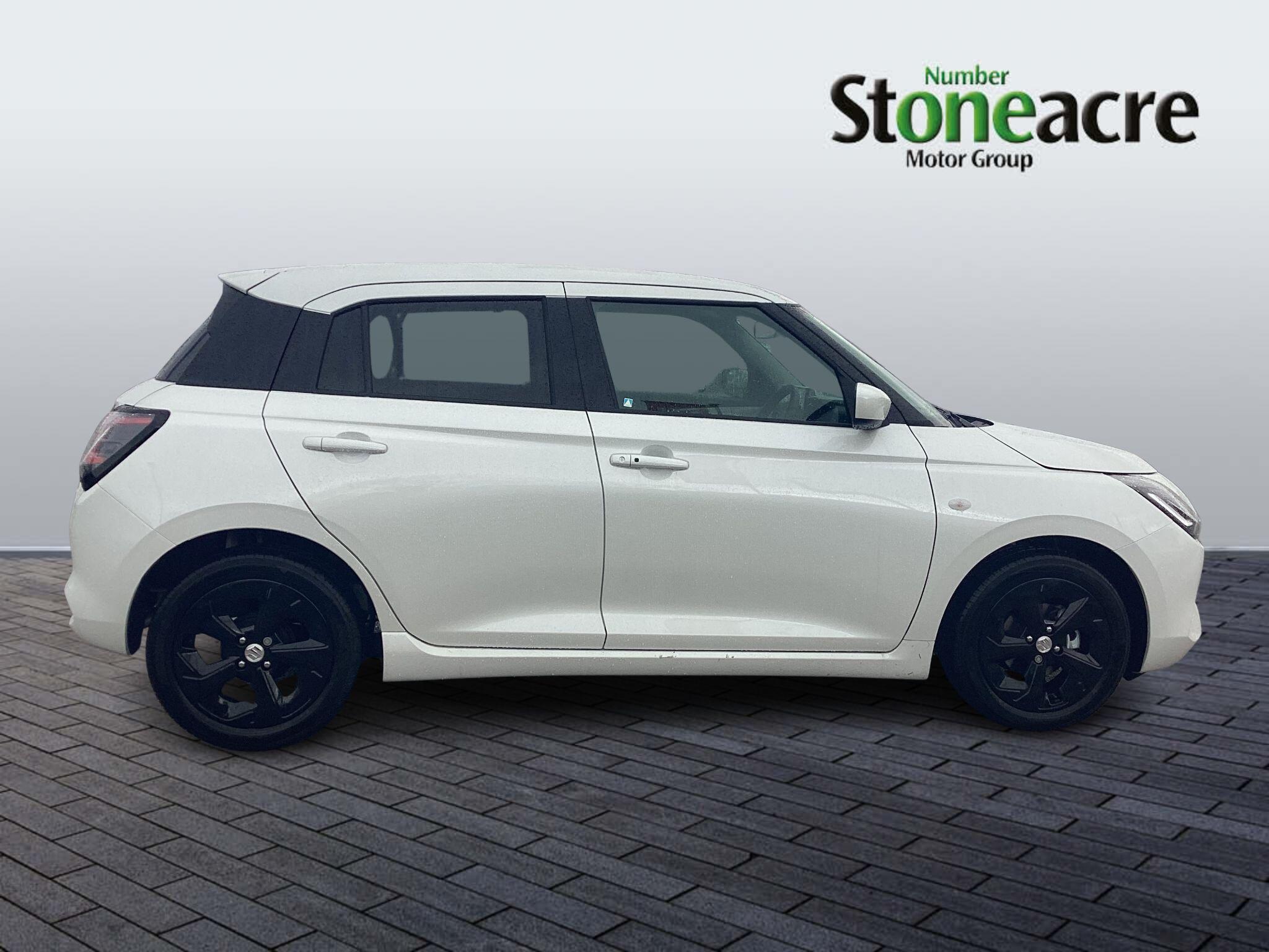 Suzuki Swift 1.2 MHEV Motion Euro 6 (s/s) 5dr YN75OXK Image 2