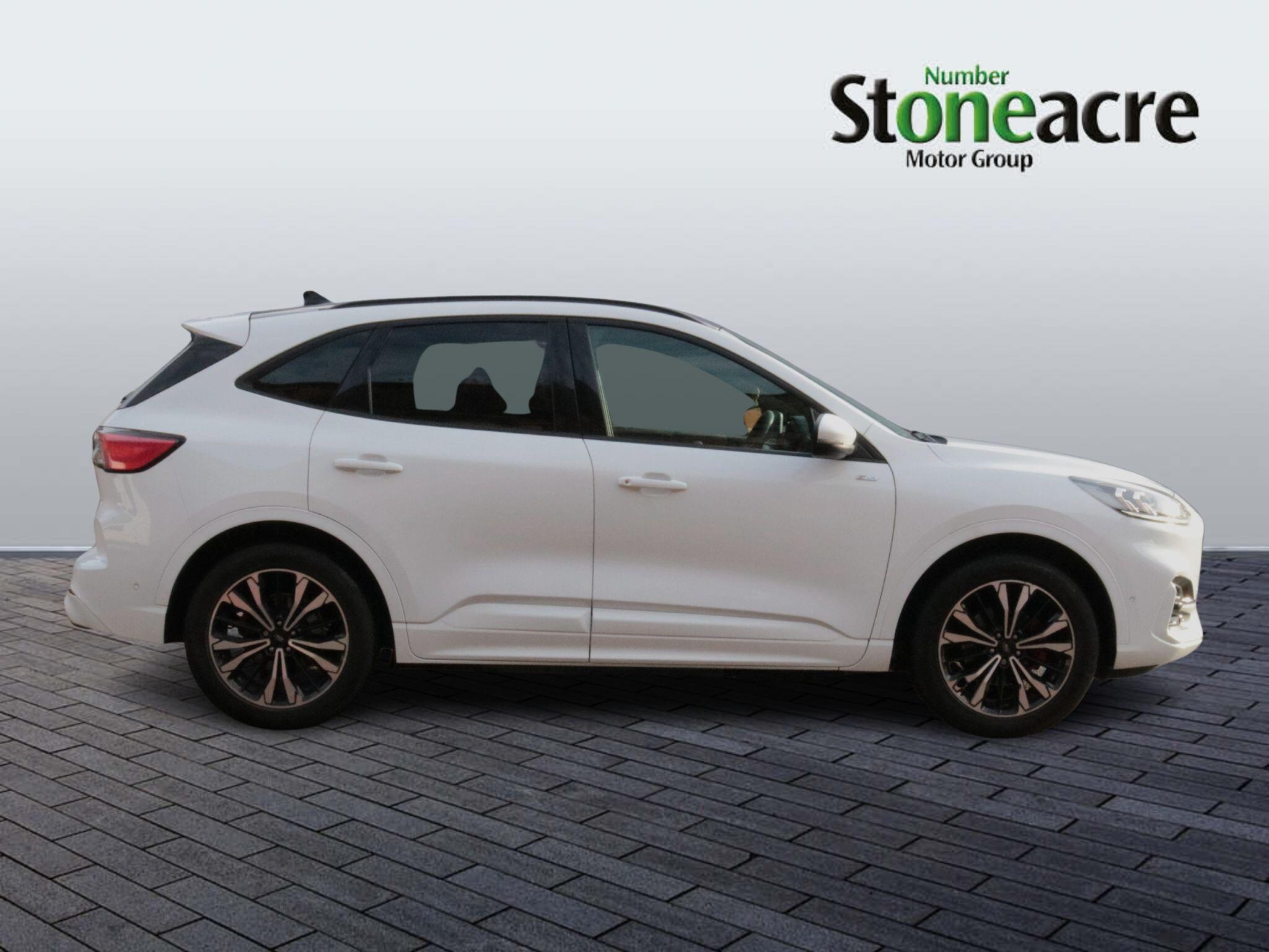 Ford Kuga Plug-in Hybrid 2.5 PHEV ST-Line X Edition 5dr CVT YH72HWU Image 2