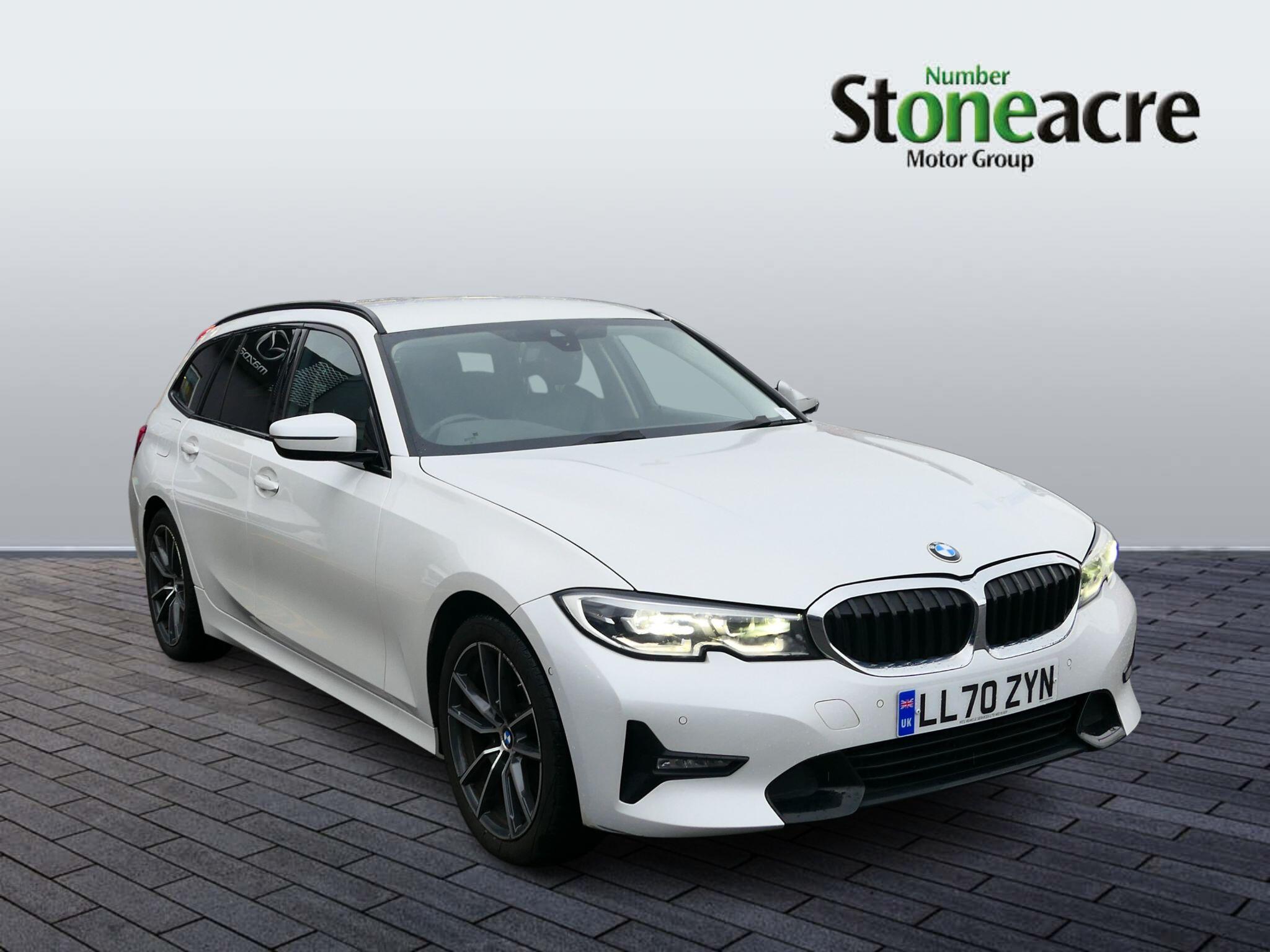 BMW 3 Series 2.0 320i Sport Touring Auto Euro 6 (s/s) 5dr LL70ZYN Image 1