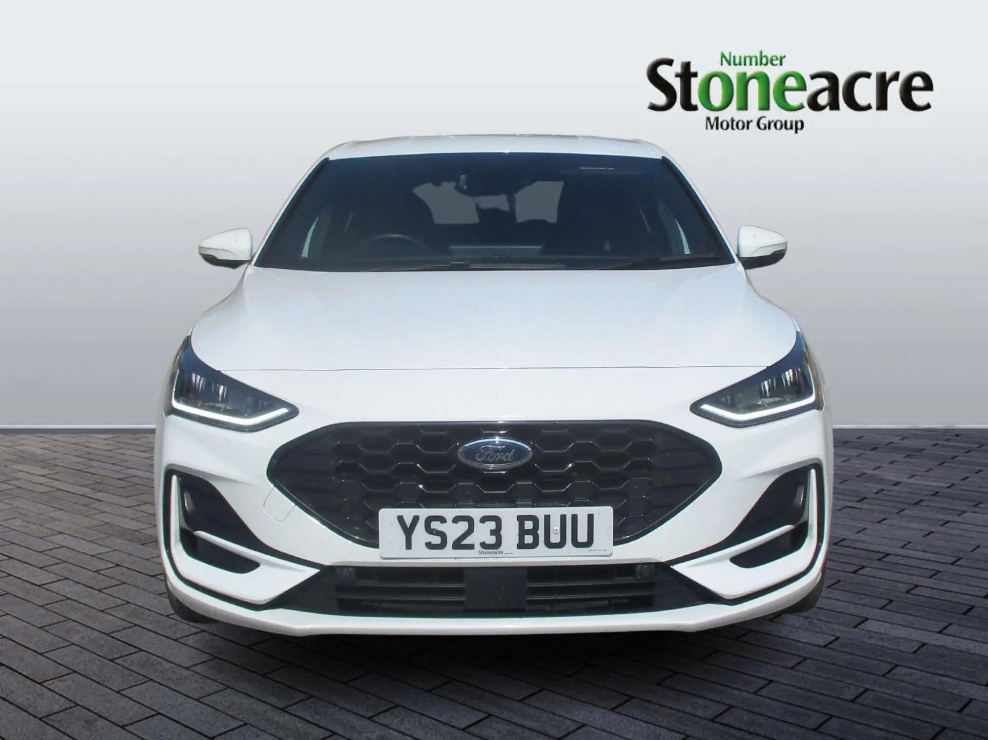 Ford Focus 1.0 EcoBoost ST-Line Style 5dr YS23BUU Image 2