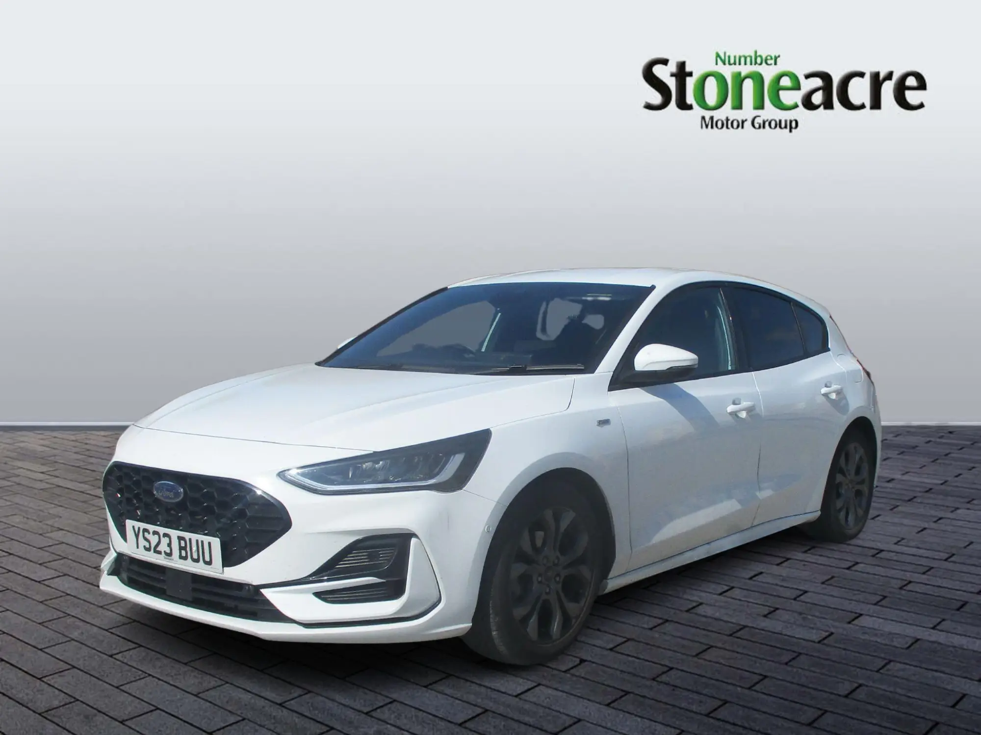 Ford Focus 1.0 EcoBoost ST-Line Style 5dr YS23BUU Image 3
