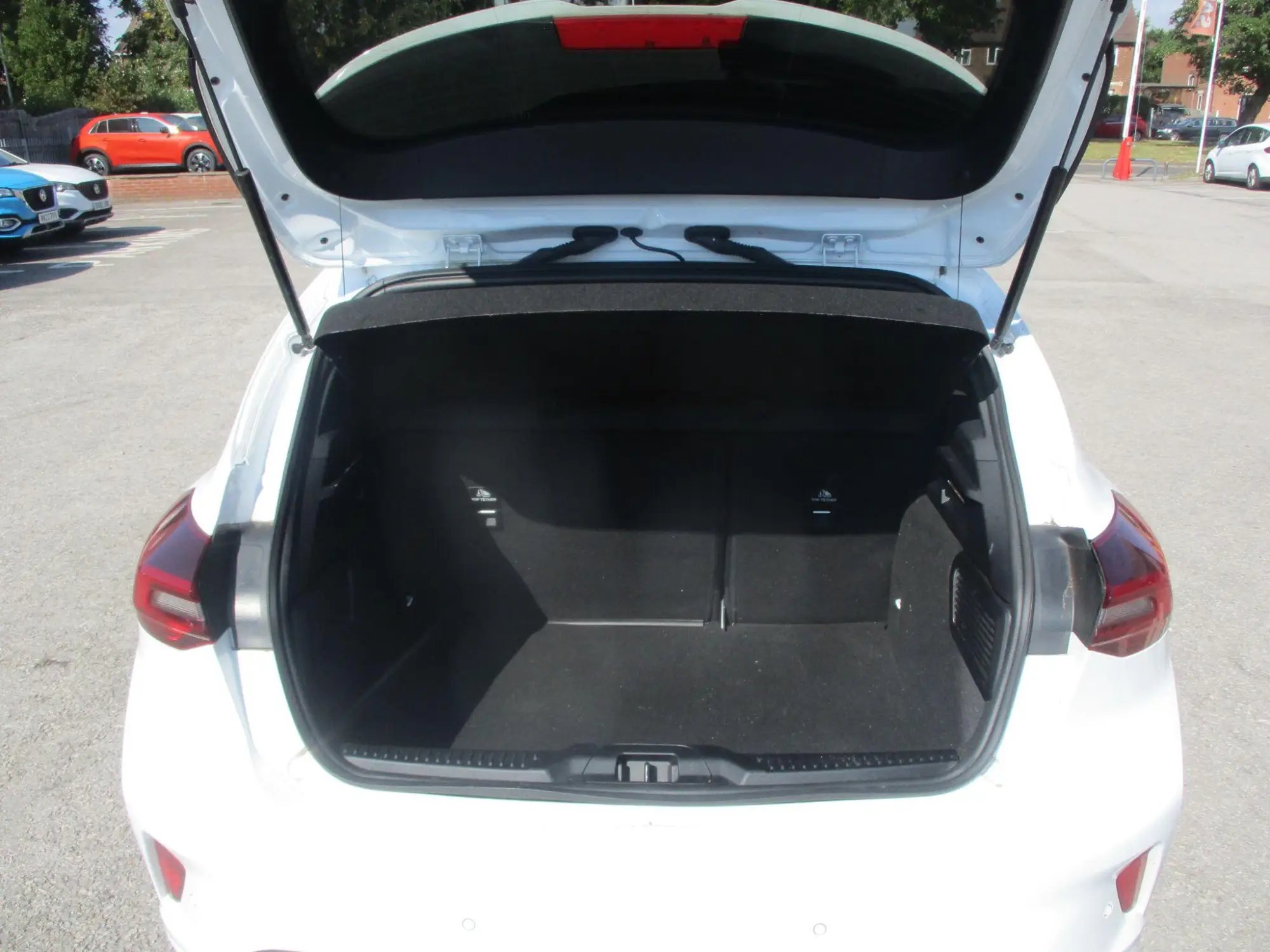 Ford Focus Image 24 Ford Focus Image 24