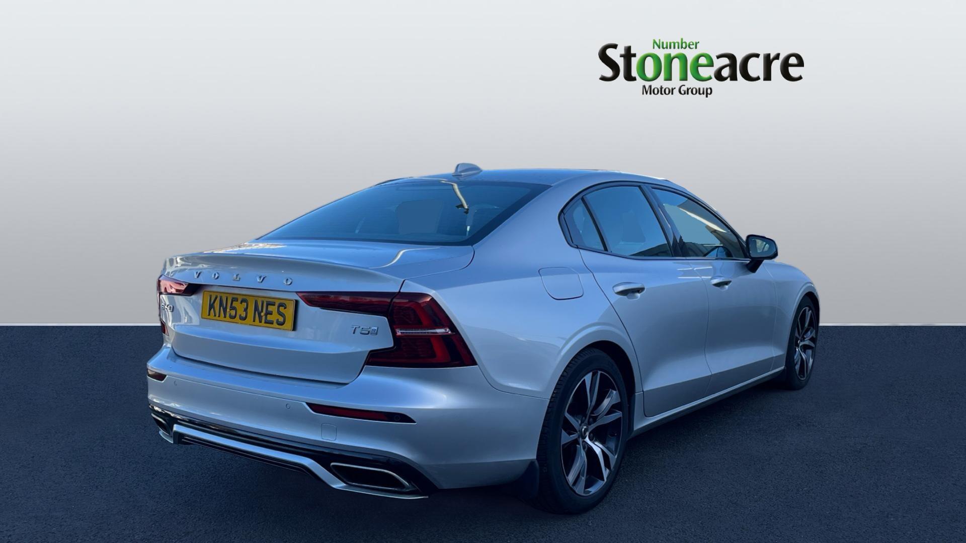 Volvo S60 2.0 T5 R DESIGN Plus 4dr Auto NA20FZX Image 2