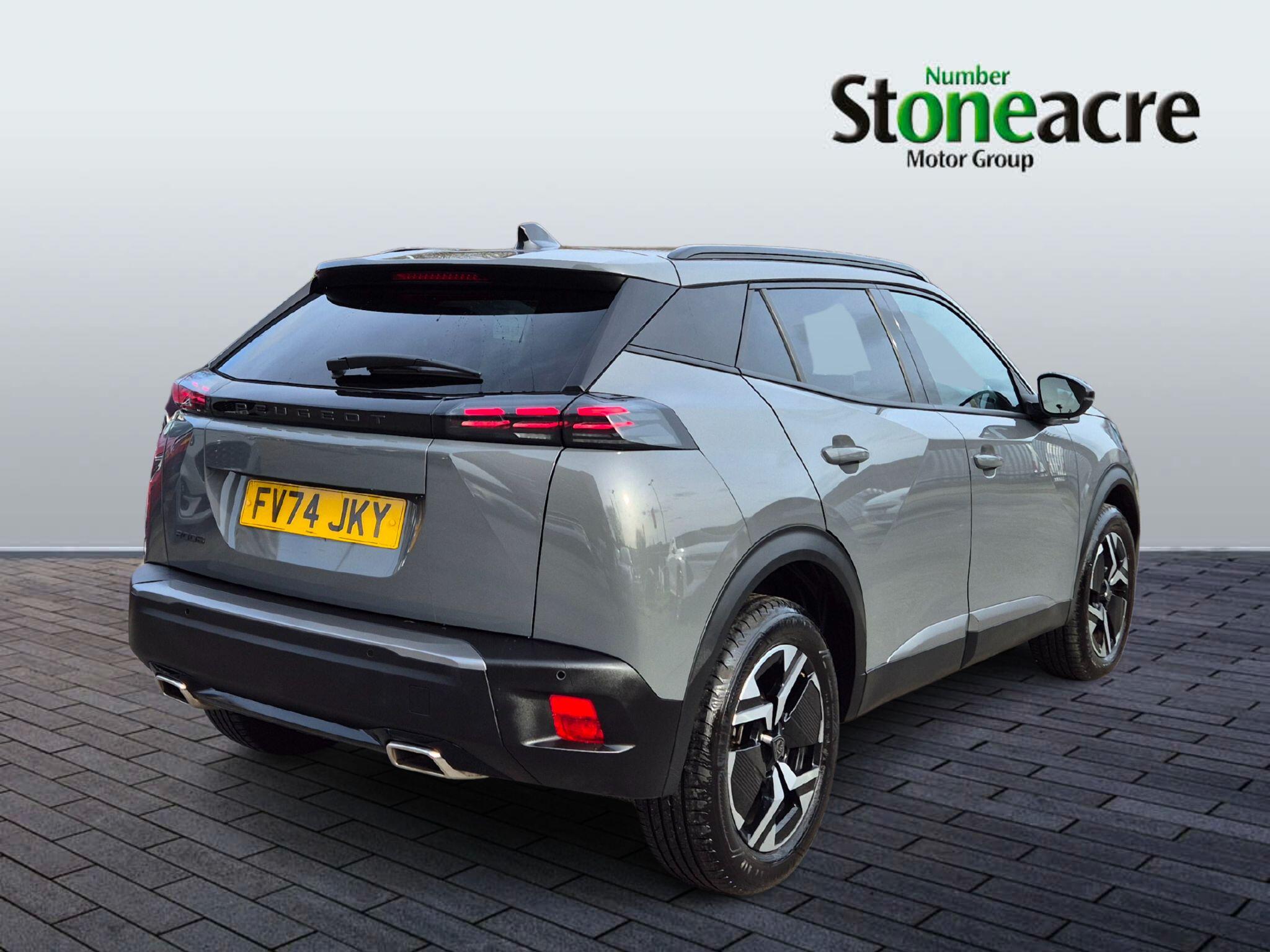 Peugeot 2008 1.2 PureTech Allure Euro 6 (s/s) 5dr FV74JKY Image 3