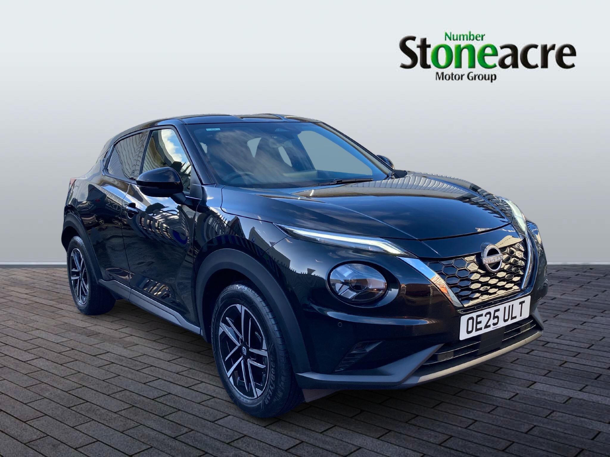Nissan Juke Hybrid 1.6 N-Connecta Auto Euro 6 5dr OE25ULT Image 1