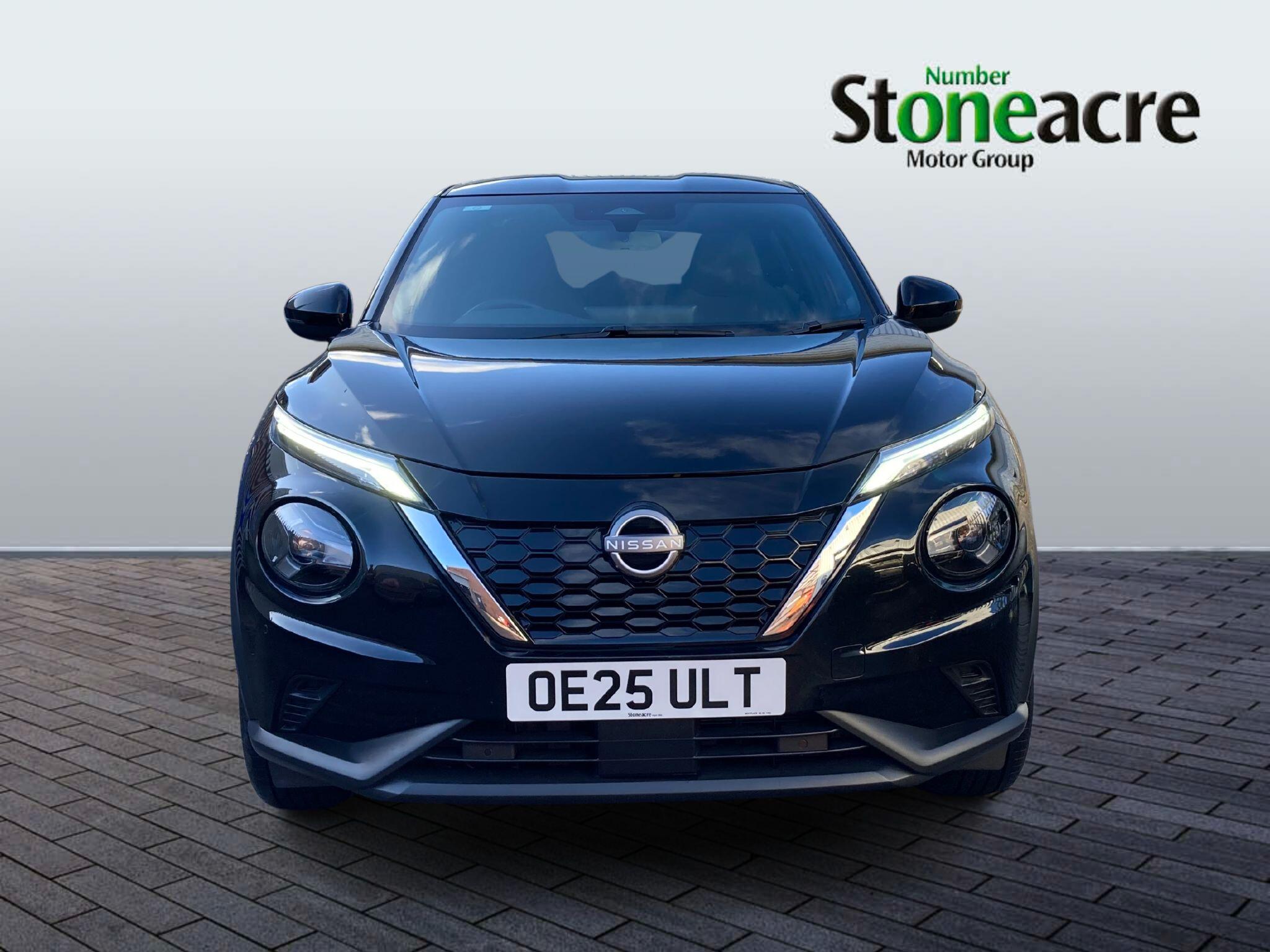 Nissan Juke Hybrid 1.6 N-Connecta Auto Euro 6 5dr OE25ULT Image 2