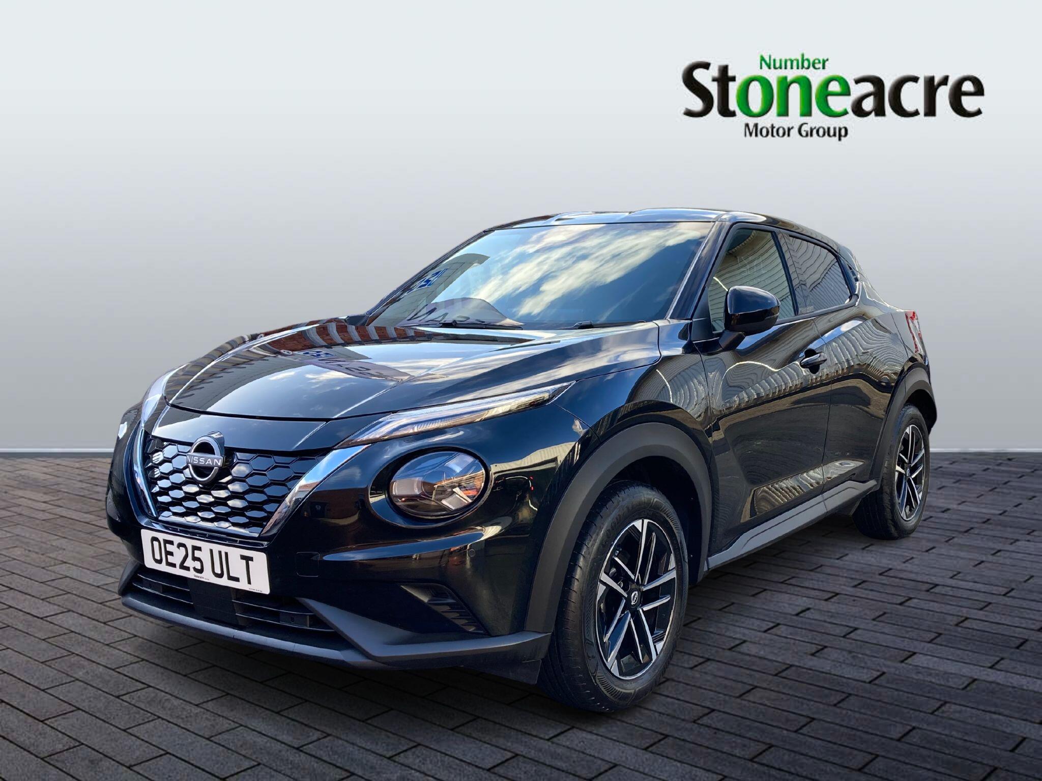 Nissan Juke Hybrid 1.6 N-Connecta Auto Euro 6 5dr OE25ULT Image 3