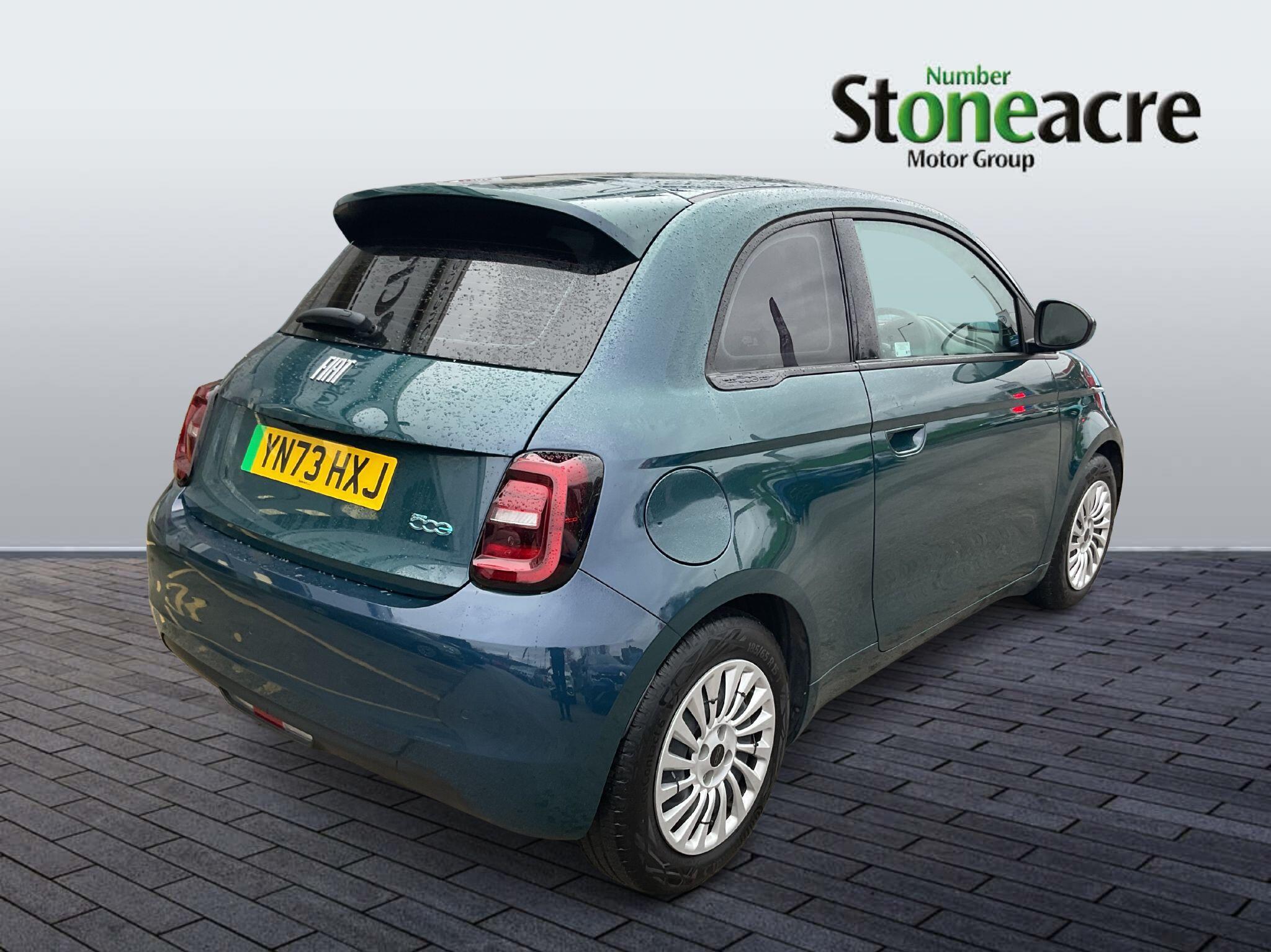 Fiat 500e 70kW Action 24kWh 3dr Auto YN73HXJ Image 3