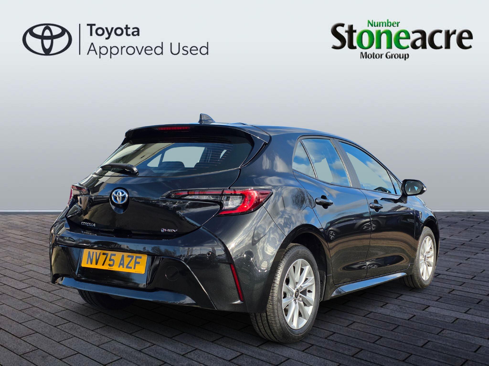 Toyota Corolla 2.0 VVT-h Icon CVT Euro 6 (s/s) 5dr NV75AZF Image 2