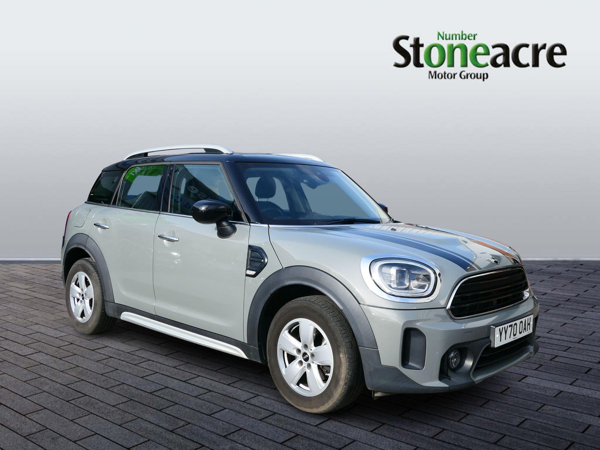 MINI Countryman 1.5 Cooper Classic Euro 6 (s/s) 5dr YY70OAH Image 1