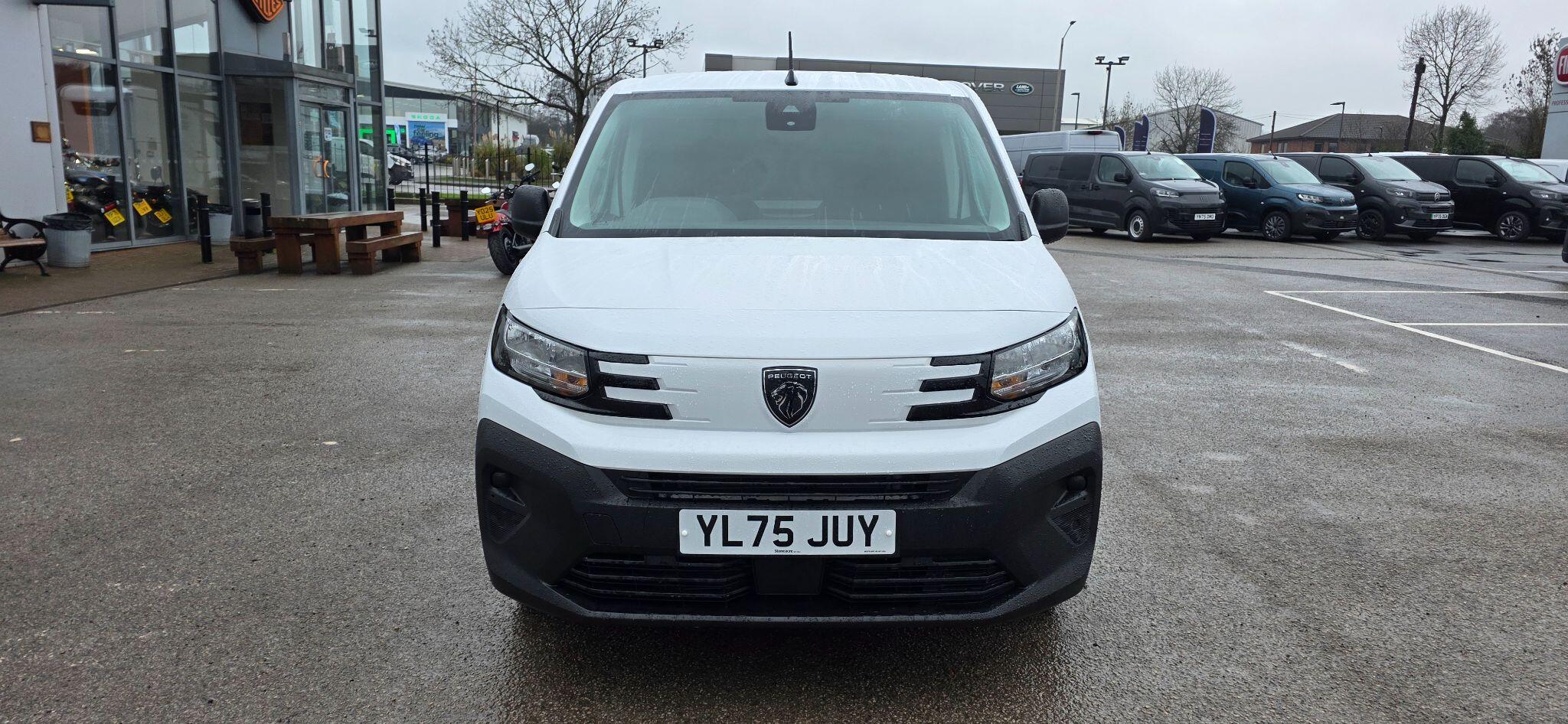 Peugeot Partner 1.5 BlueHDi 950 Professional Long Panel Van LWB Euro 6 (s/s) 6dr YL75JUY Image 2