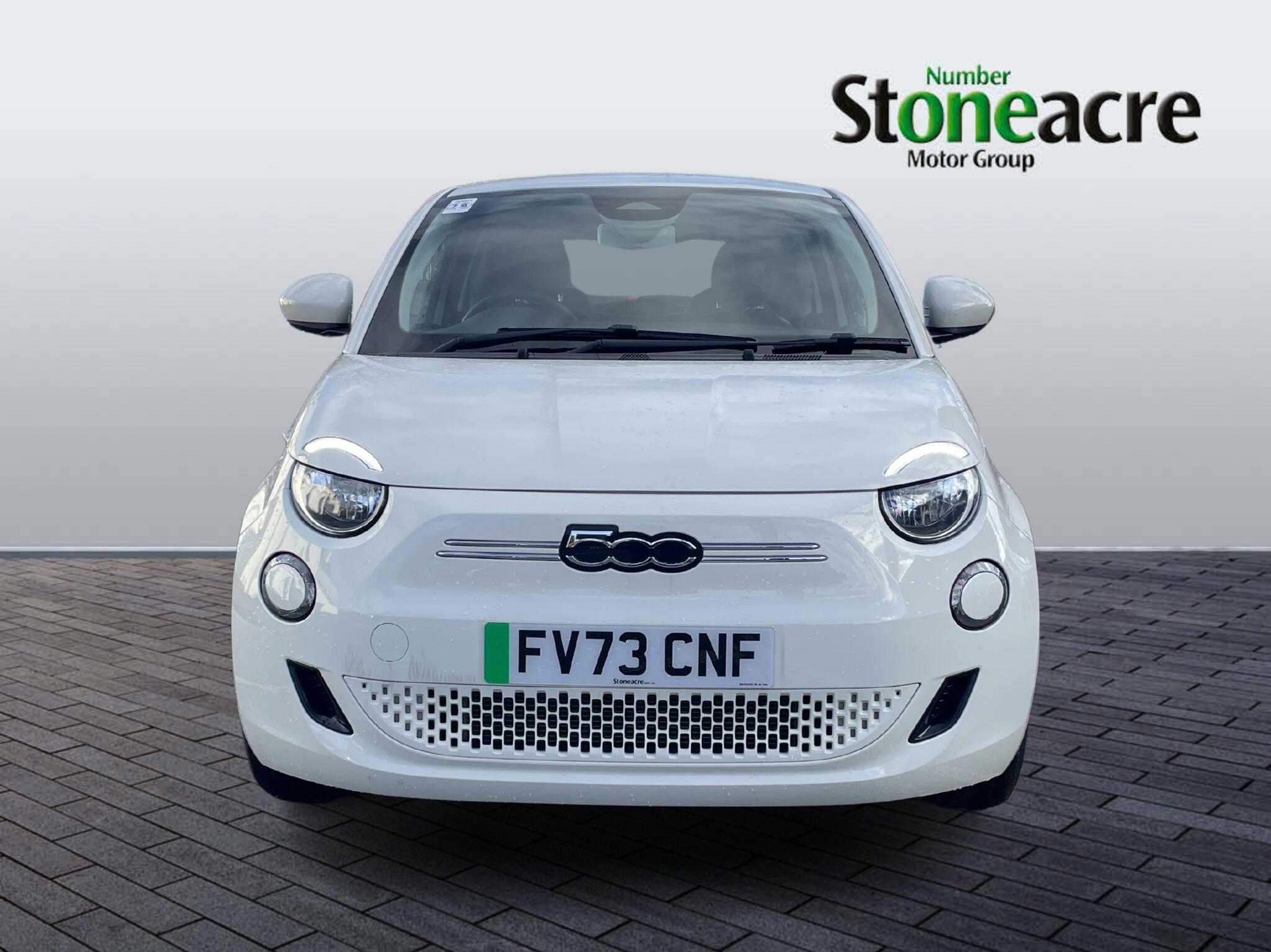 Fiat 500e 70kW Action 24kWh 3dr Auto FV73CNF Image 2