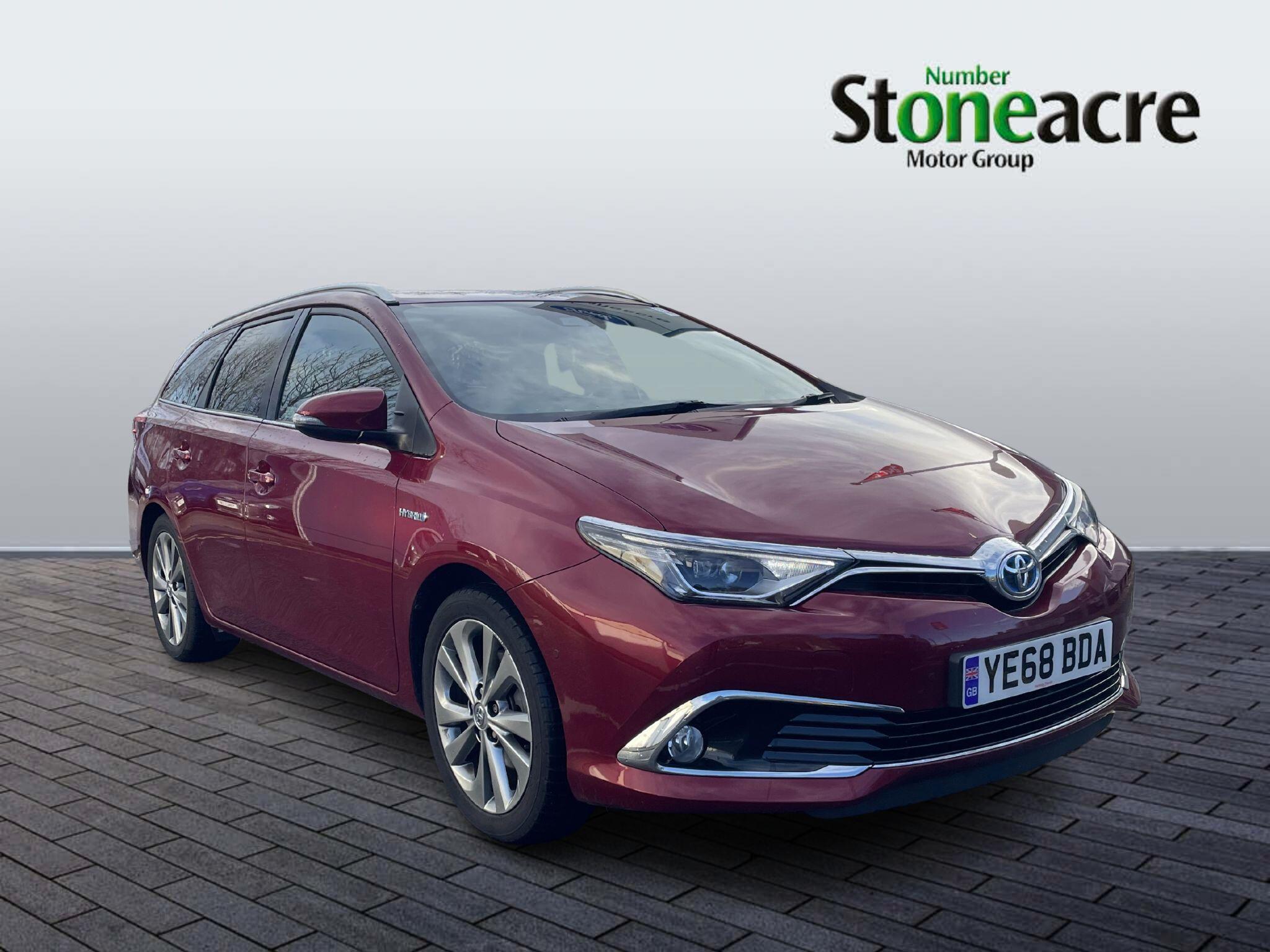 Toyota Auris 1.8 VVT-h Excel Touring Sports CVT Euro 6 (s/s) 5dr YE68BDA Image 1