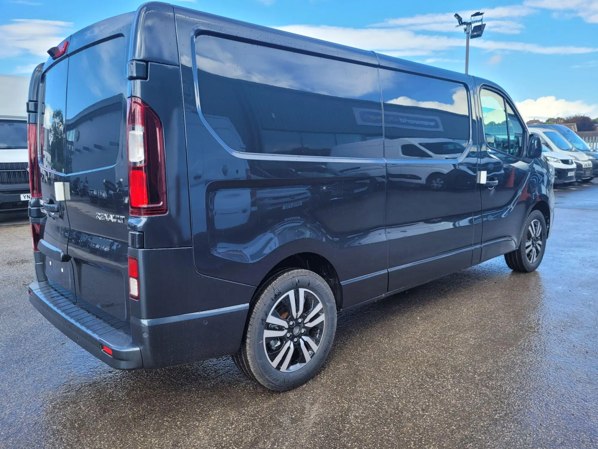 Renault Trafic Image 16 Renault Trafic Image 16