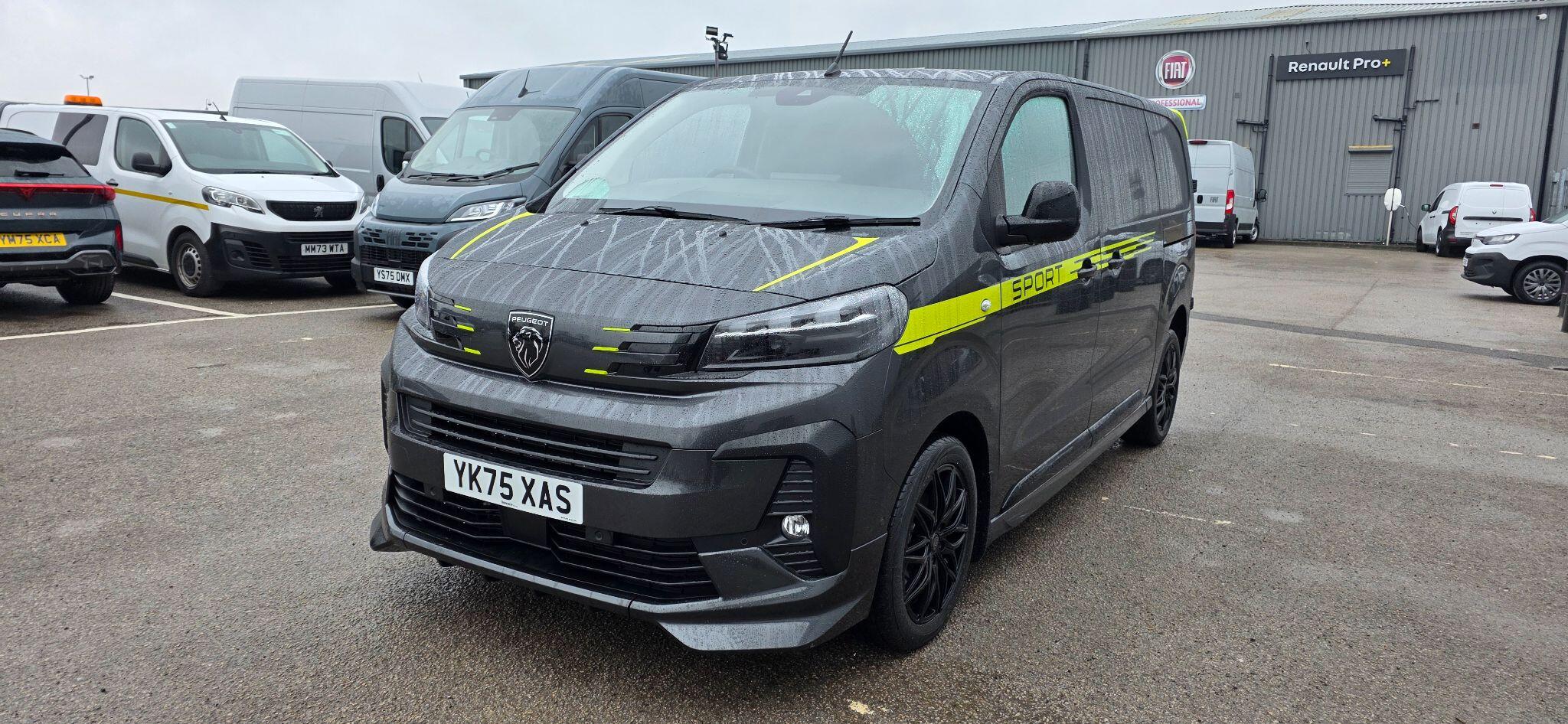 Peugeot Expert 2.2 BlueHDi Sport Standard Panel Van EAT8 Standard Euro 6 (s/s) 6dr YK75XAS Image 3