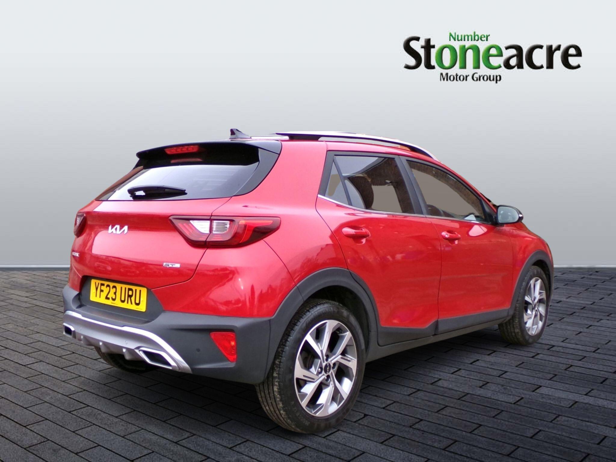 Kia Stonic 1.0 T-GDi GT-Line Euro 6 (s/s) 5dr YF23URU Image 2