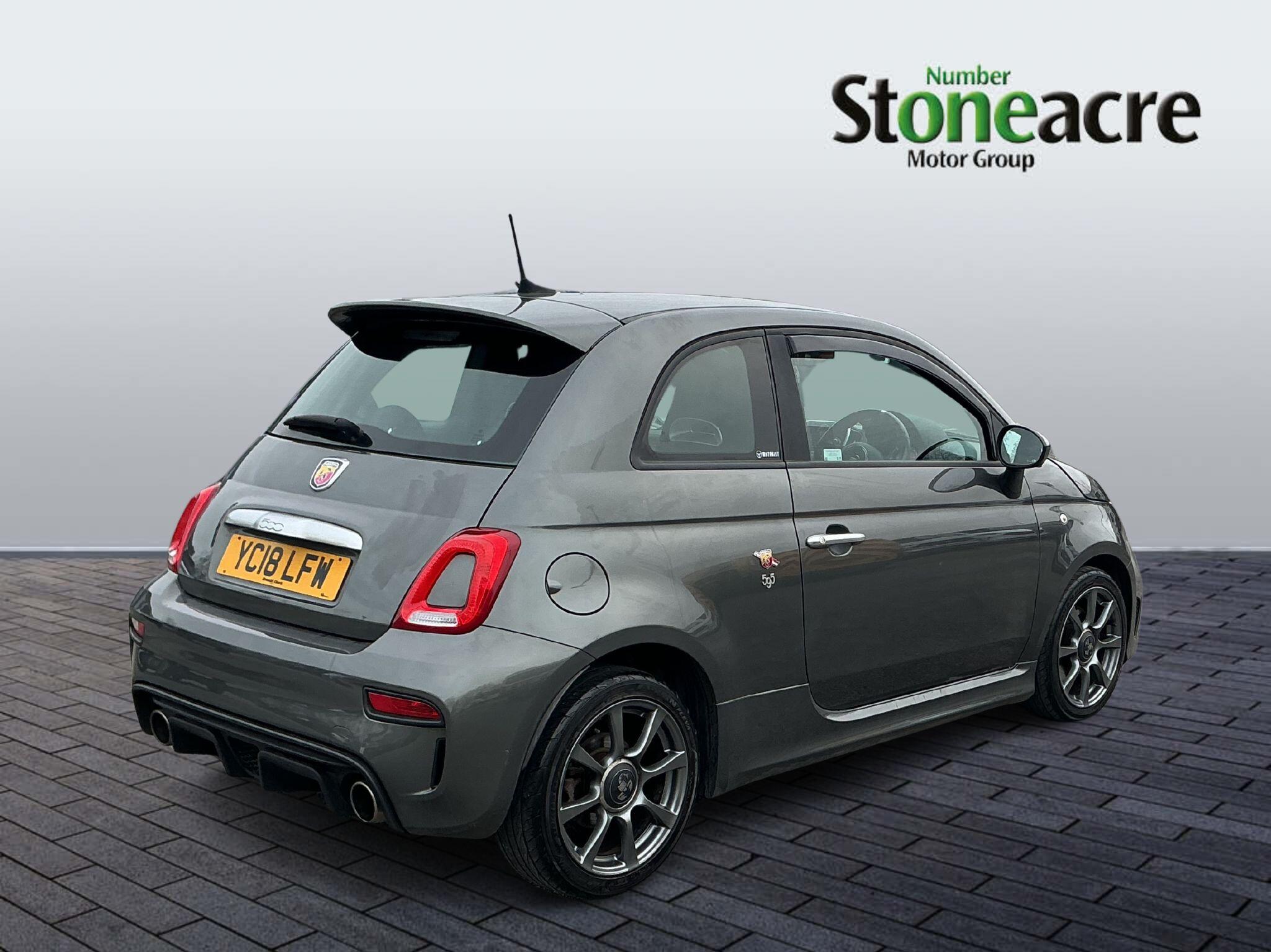 Abarth 595 1.4 T-Jet 145 3dr YC18LFW Image 3