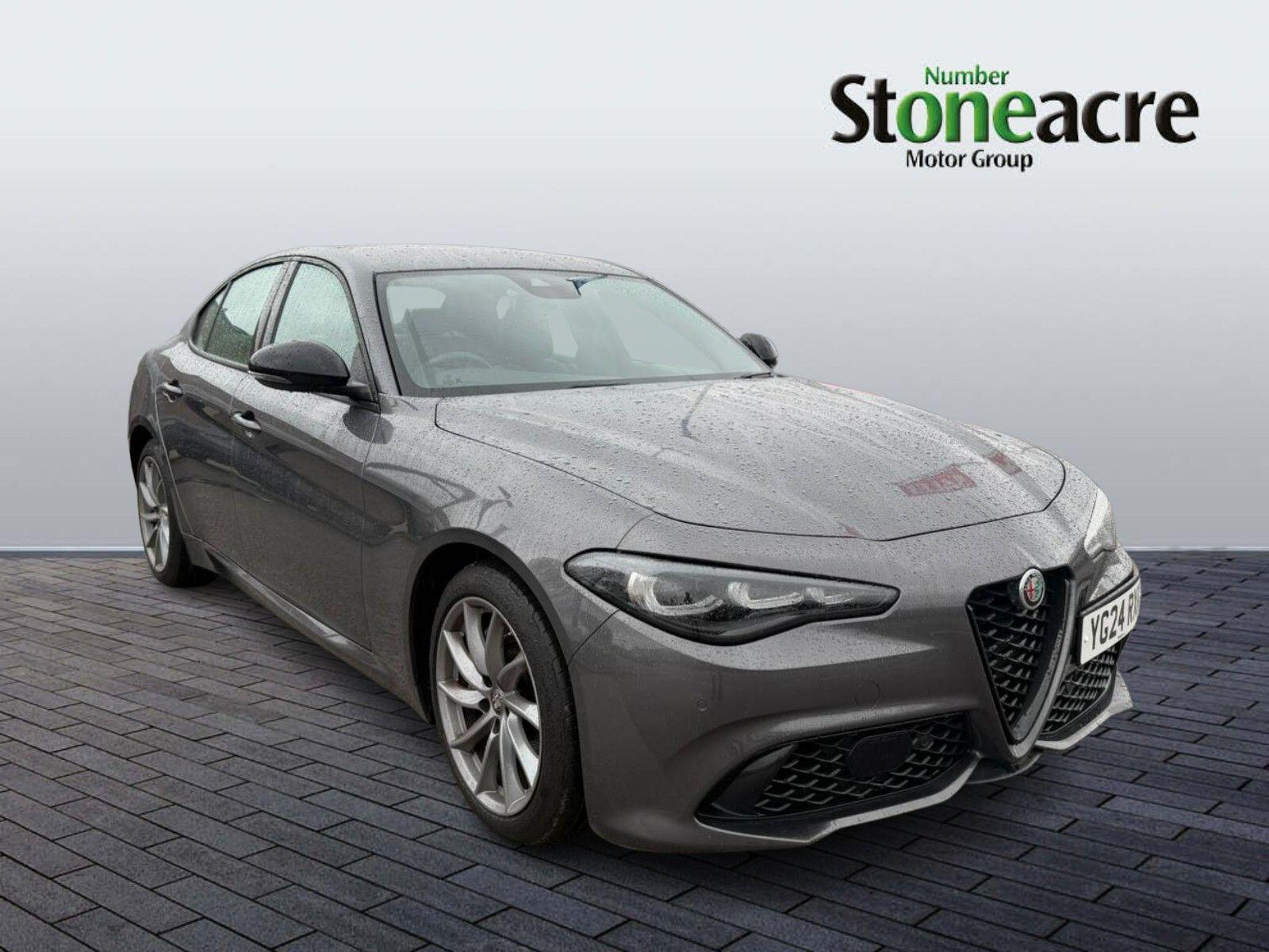 Alfa Romeo Giulia 2.0T Sprint Auto Euro 6 (s/s) 4dr YG24RXK Image 1