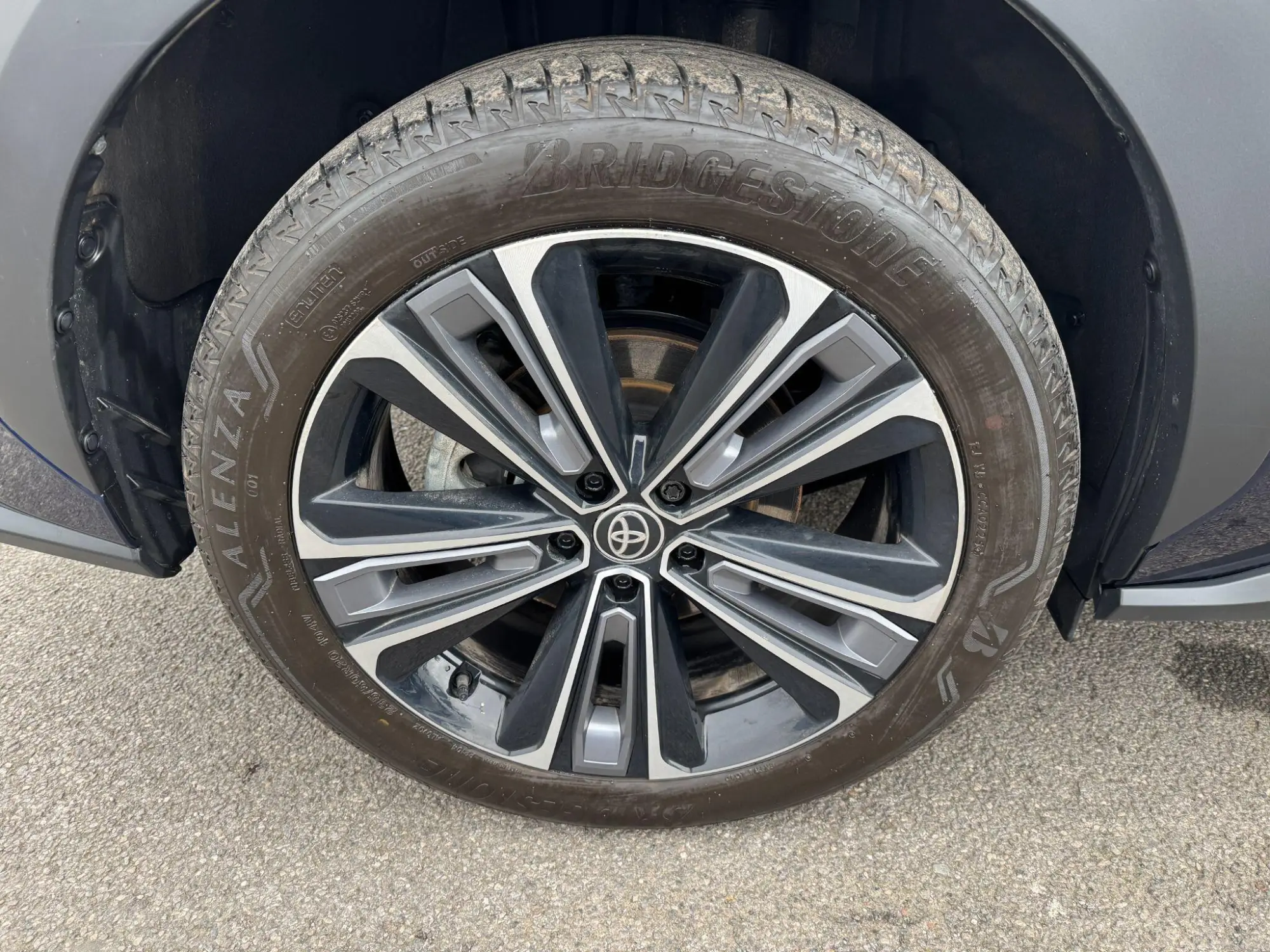 Toyota bZ4X Image 9