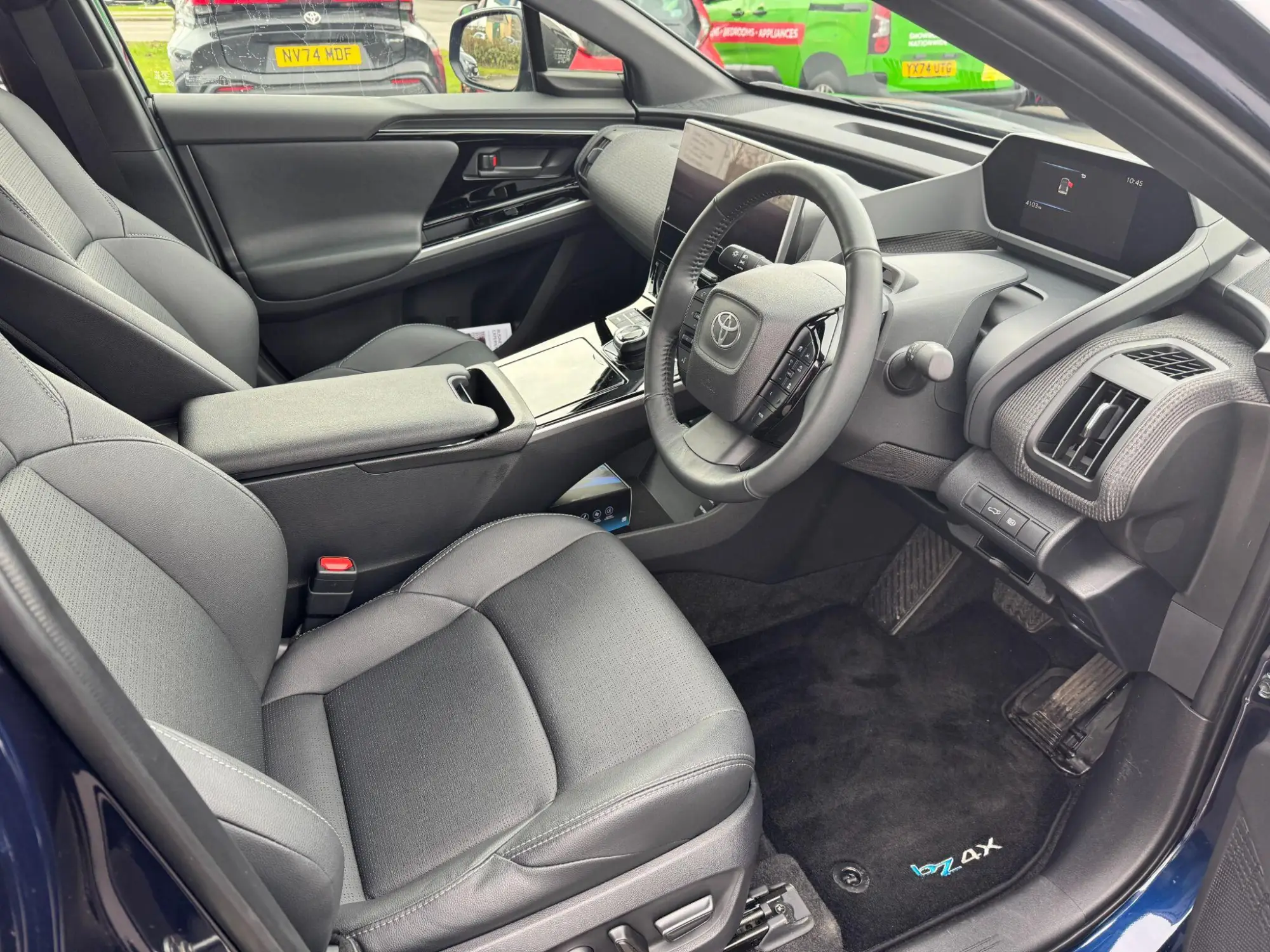 Toyota bZ4X Image 11