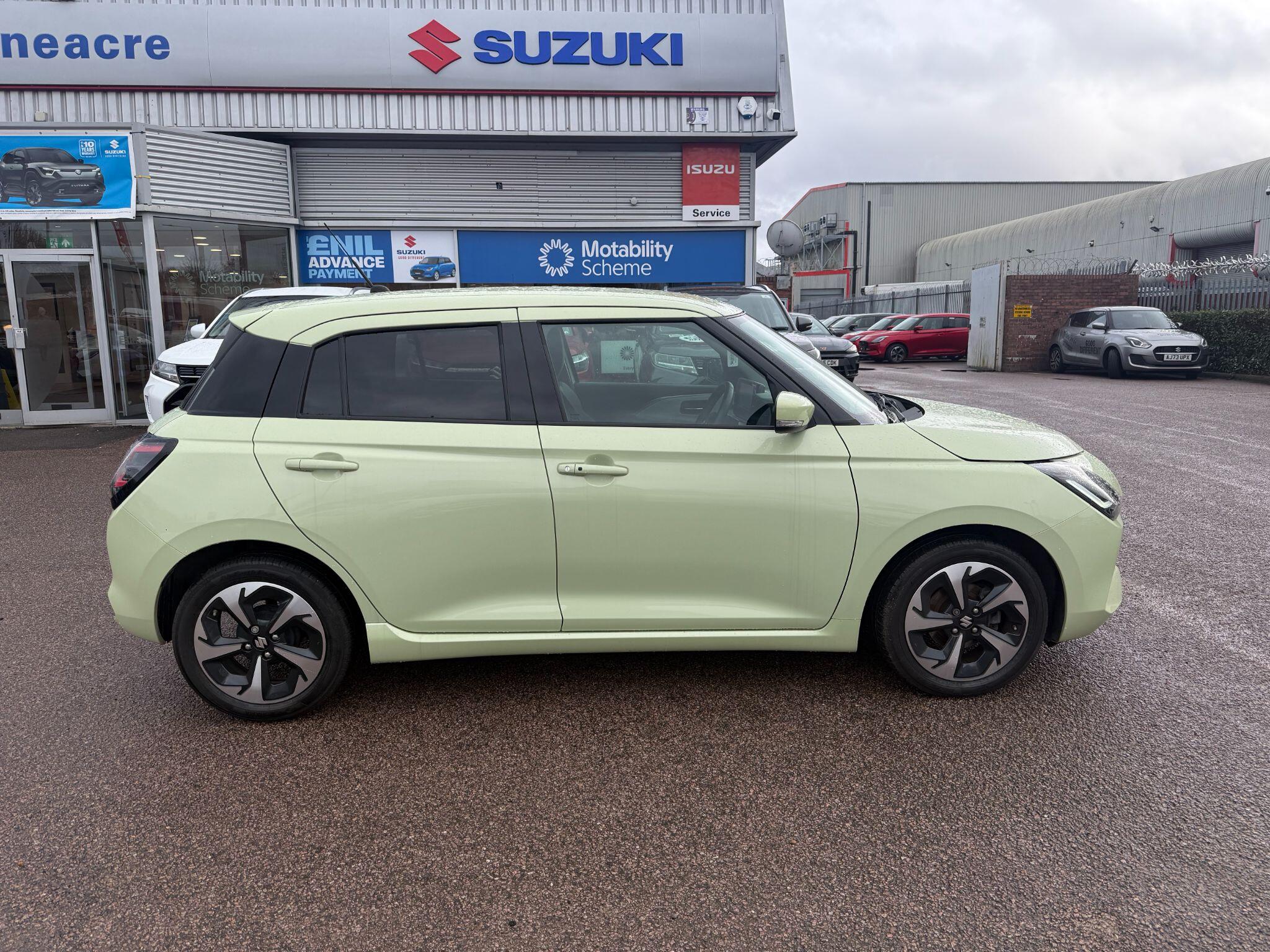 Suzuki Swift Image 2