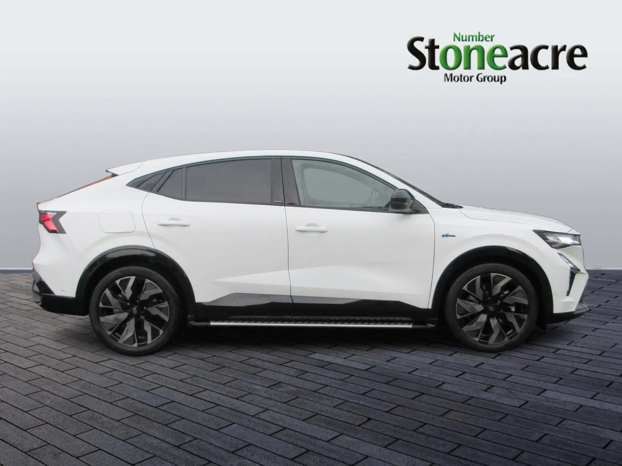 Renault Rafale E-Tech 1.2 E-TECH techno esprit Alpine Auto Euro 6 (s/s) 5dr PJ25KZK Image 2