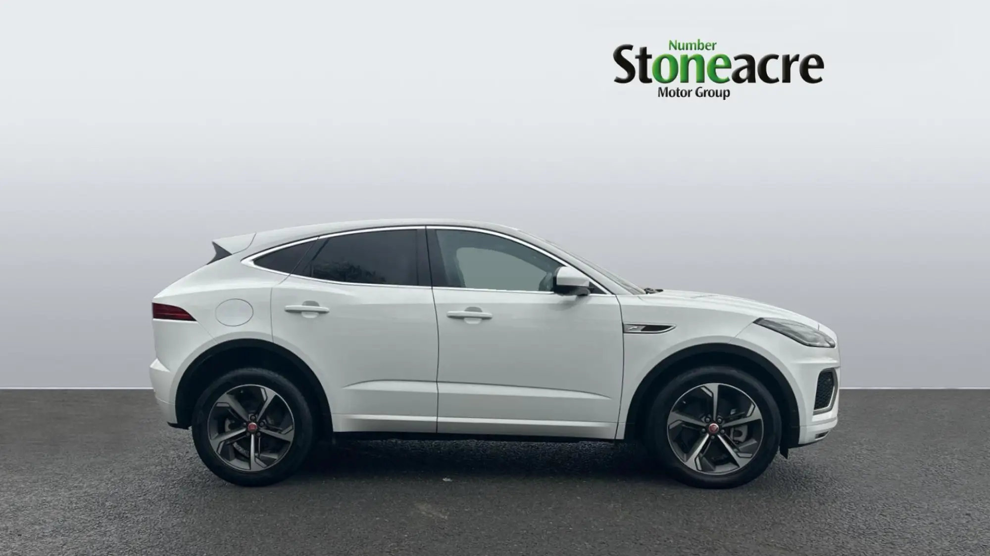 Jaguar E-Pace 1.5 P300e 12.17kWh R-Dynamic SE Auto AWD Euro 6 (s/s) 5dr KS21OKE Image 3