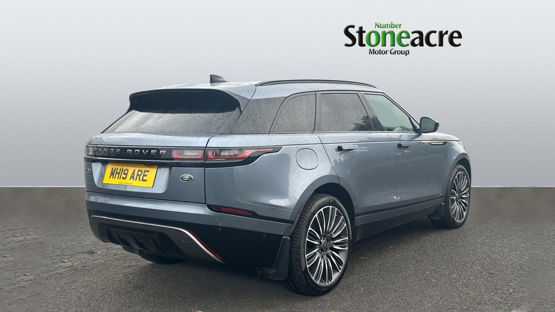 Land Rover Range Rover Velar 2.0 D240 R-Dynamic HSE Auto 4WD Euro 6 (s/s) 5dr MH19ARE Image 2
