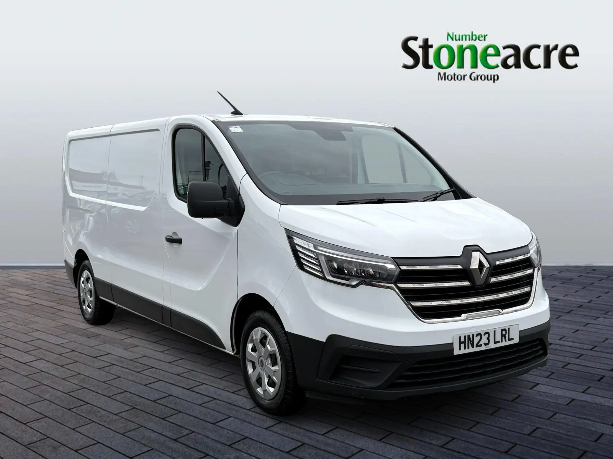 Renault Trafic 2.0 dCi Blue 30 Business+ LWB Euro 6 (s/s) 5dr HN23LRL Image 1