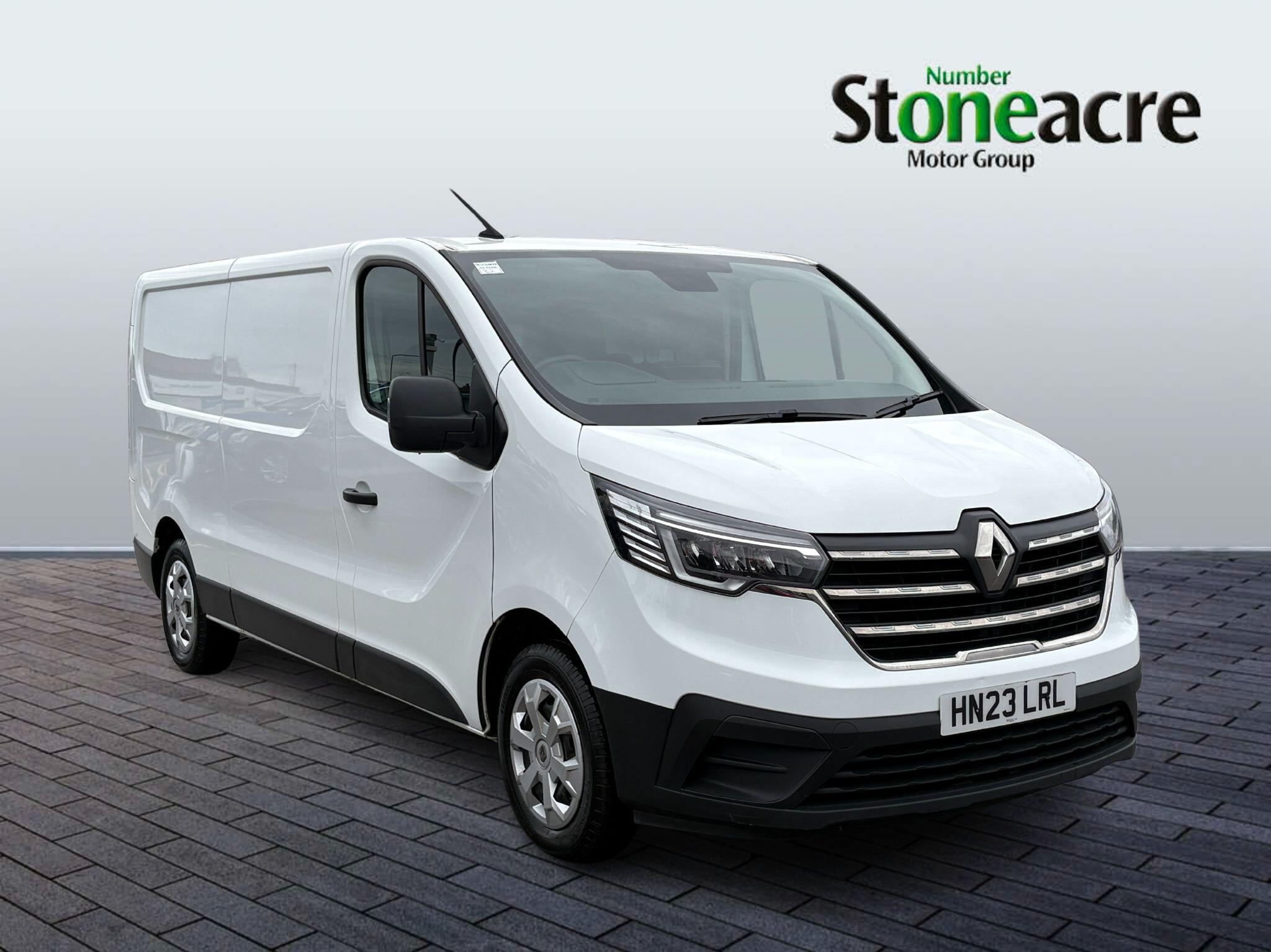 Renault Trafic 2.0 dCi Blue 30 Business+ LWB Euro 6 (s/s) 5dr HN23LRL Image 1