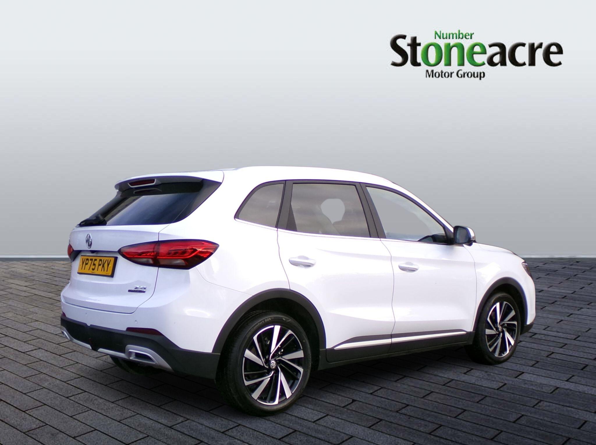 MG ZS Hybrid+ Image 2