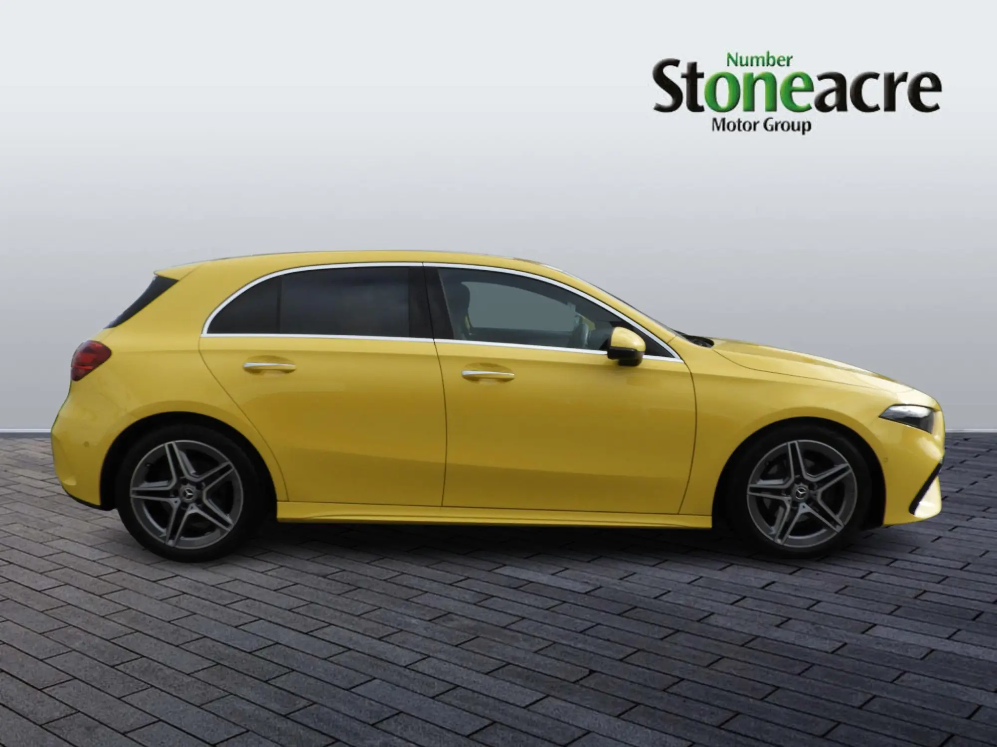 Mercedes-Benz A-Class 1.3 A180h MHEV AMG Line (Executive) 7G-DCT Euro 6 (s/s) 5dr DX73NLE Image 2