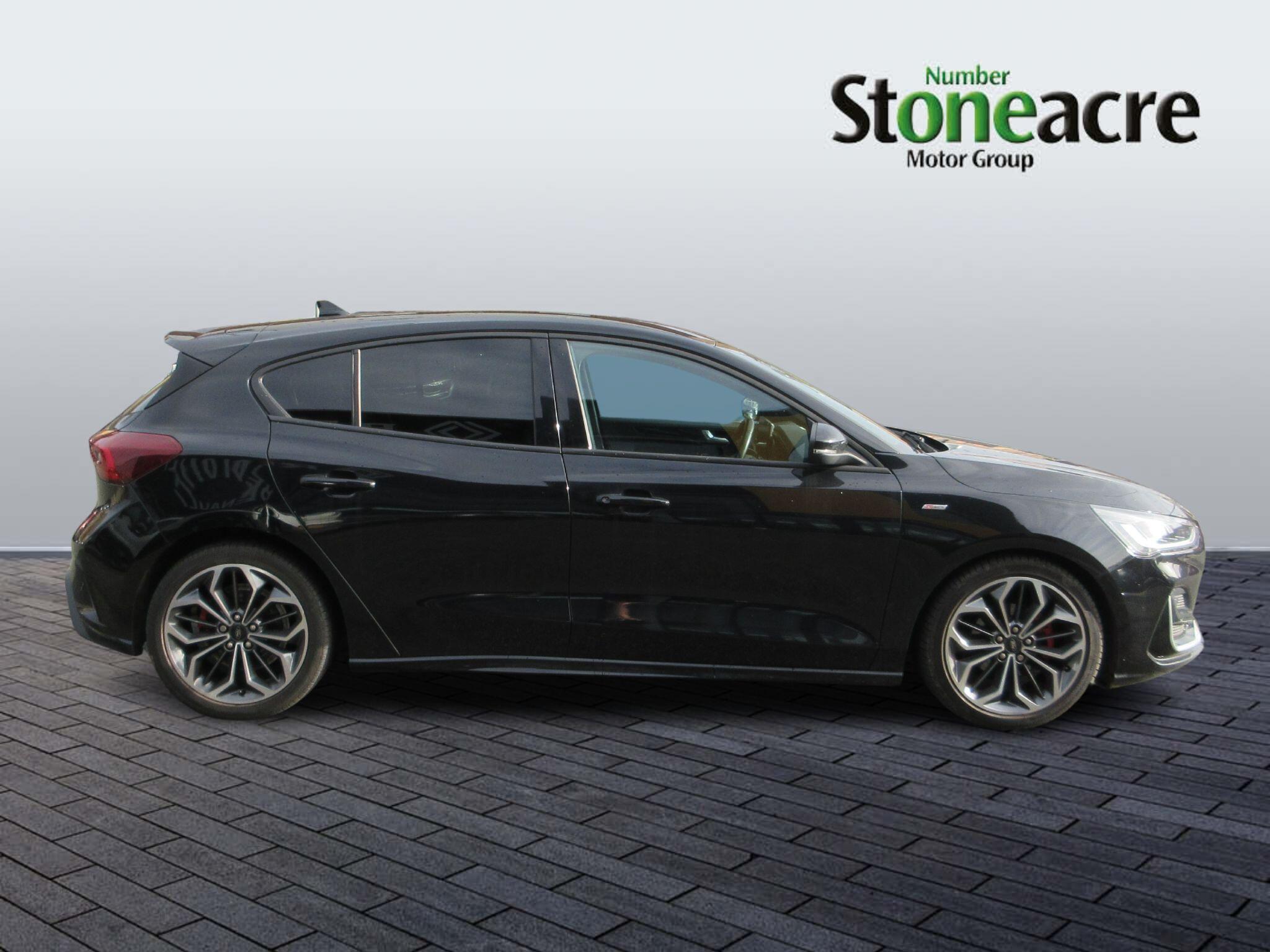 Ford Focus Image 2