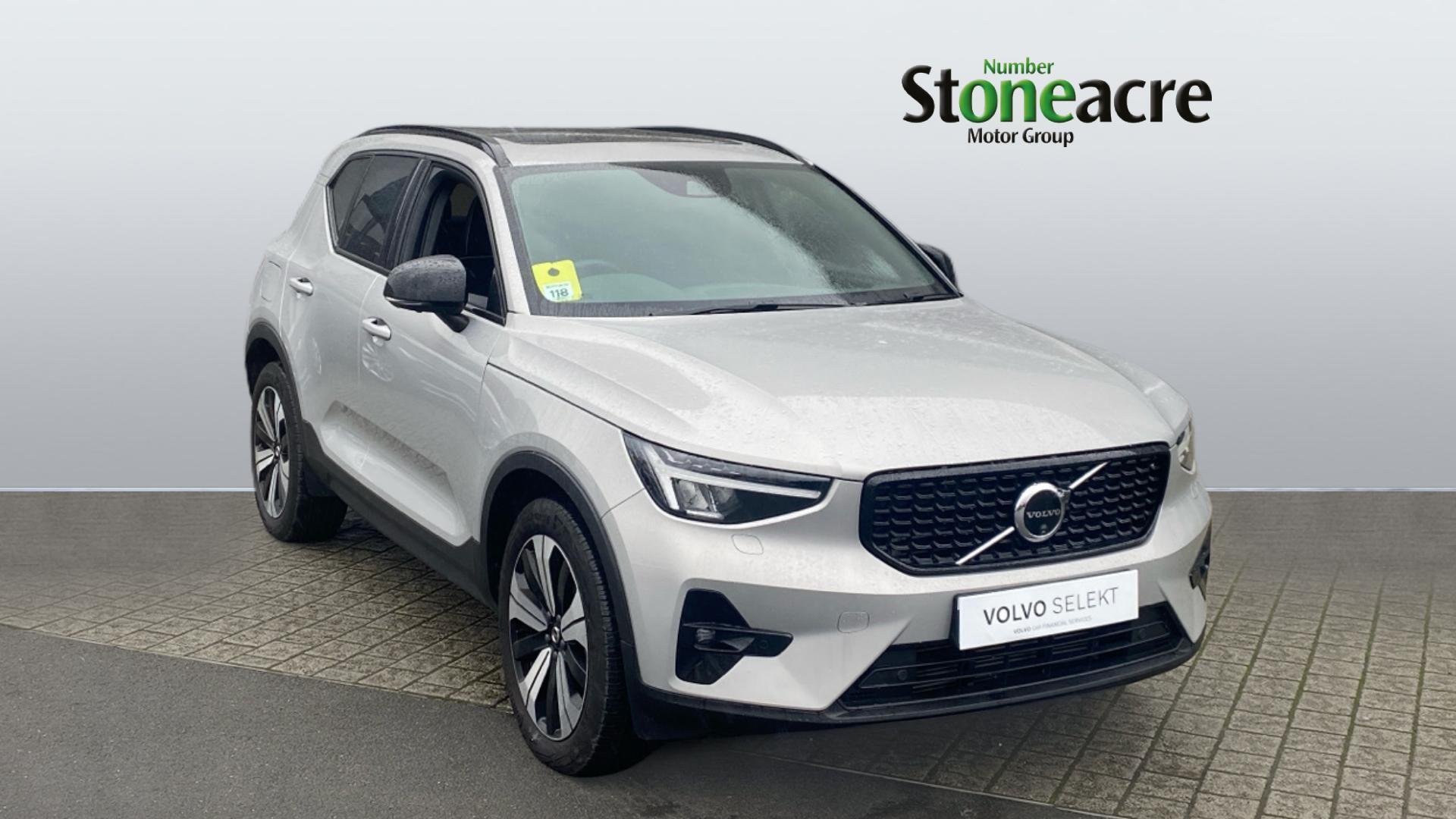 Volvo XC40 Recharge 1.5h T5 Recharge 10.7kWh Ultimate Dark SUV 5dr Petrol Plug-in Hybrid Auto Euro 6 (s/s) (262 ps) YN73OOH Image 1