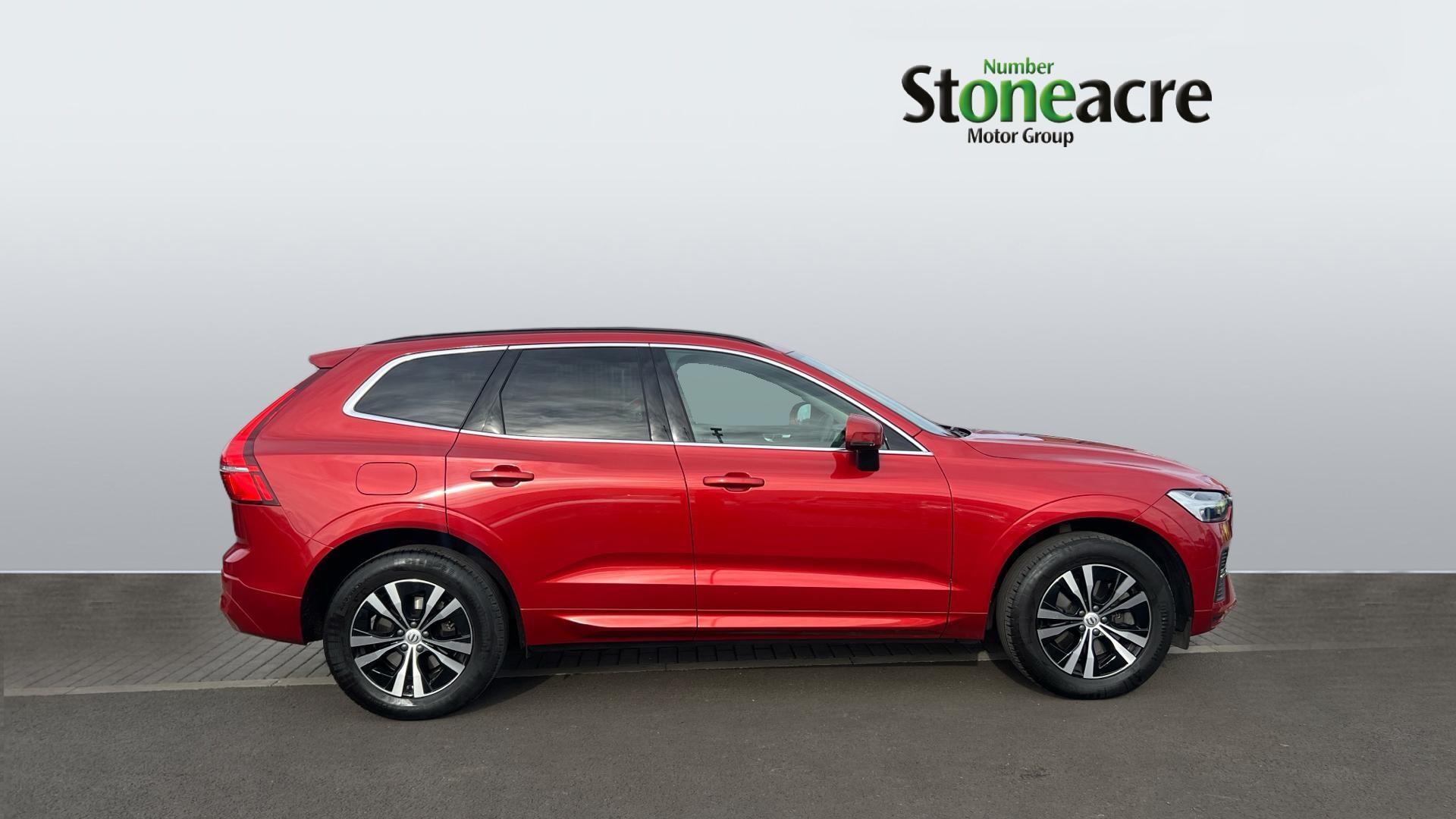 Volvo XC60 Core B5 AWD Mild Hybrid Petrol ND23FWH Image 3
