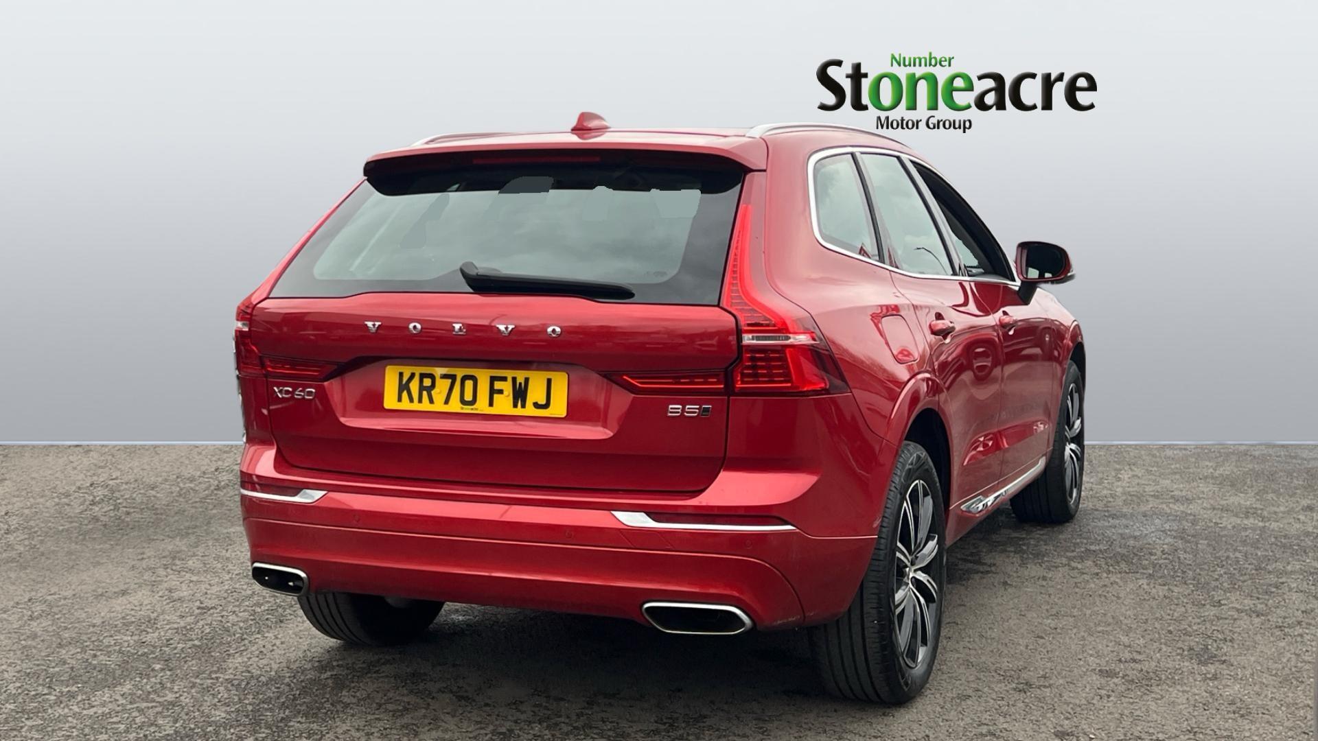 Volvo XC60 2.0 B5 MHEV Inscription Auto AWD Euro 6 (s/s) 5dr KR70FWJ Image 2