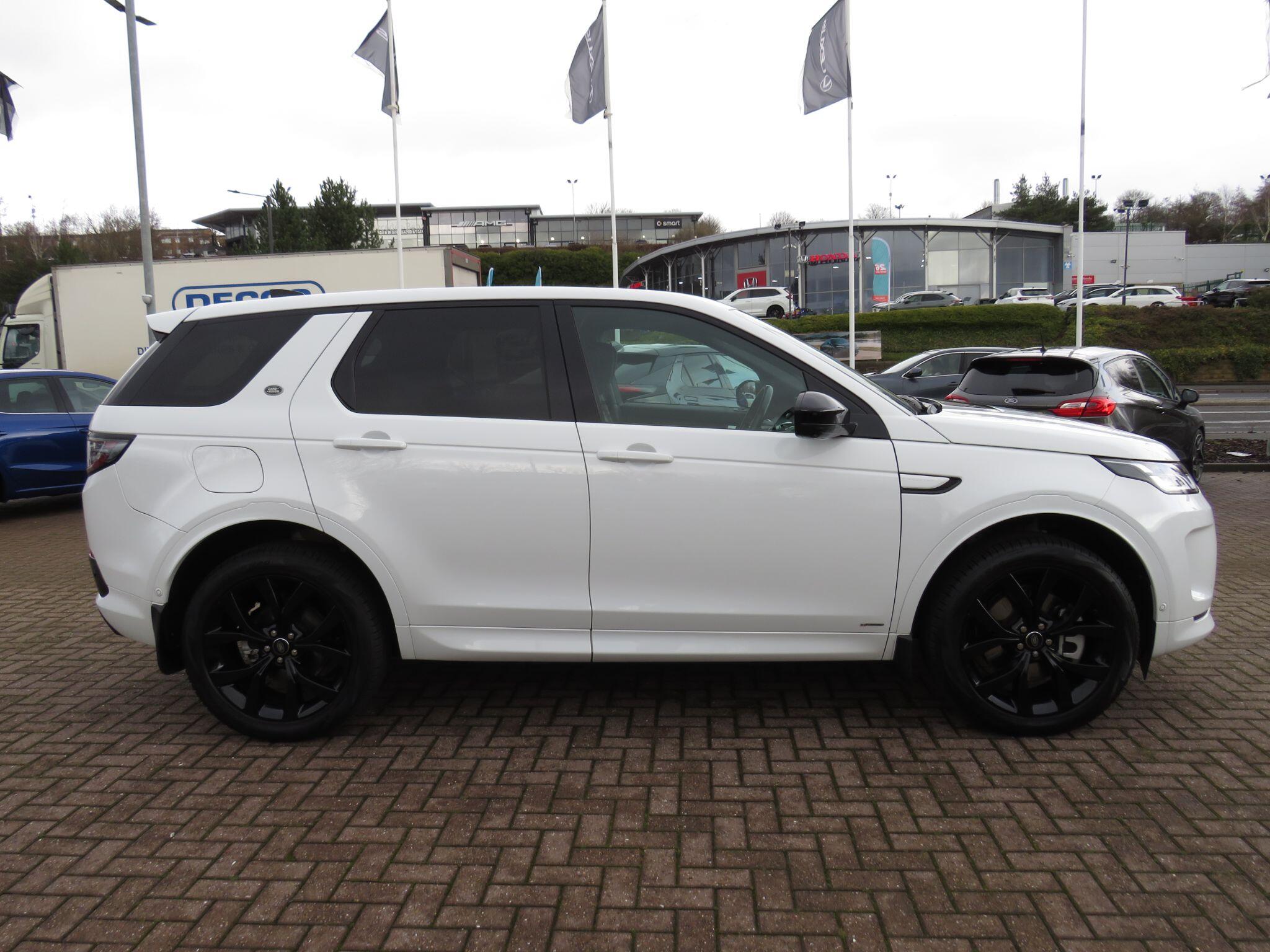 Land Rover Discovery Sport 2.0 D200 MHEV R-Dynamic S Plus Auto 4WD Euro 6 (s/s) 5dr (5 Seat) SL21VTE Image 2