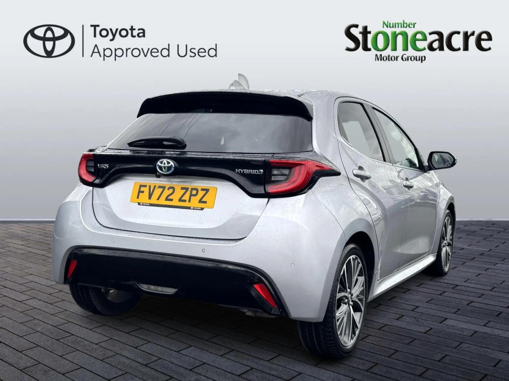 Toyota Yaris 1.5 Hybrid Excel 5dr CVT FV72ZPZ Image 3