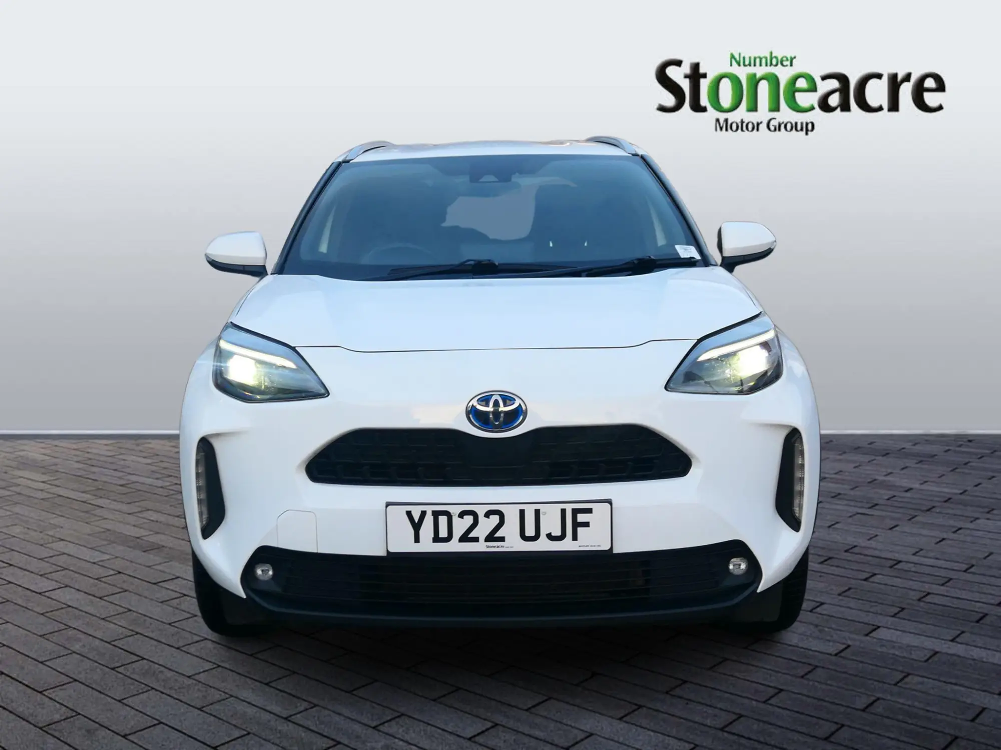 Toyota Yaris Cross 1.5 Hybrid Design 5dr CVT YD22UJF Image 2