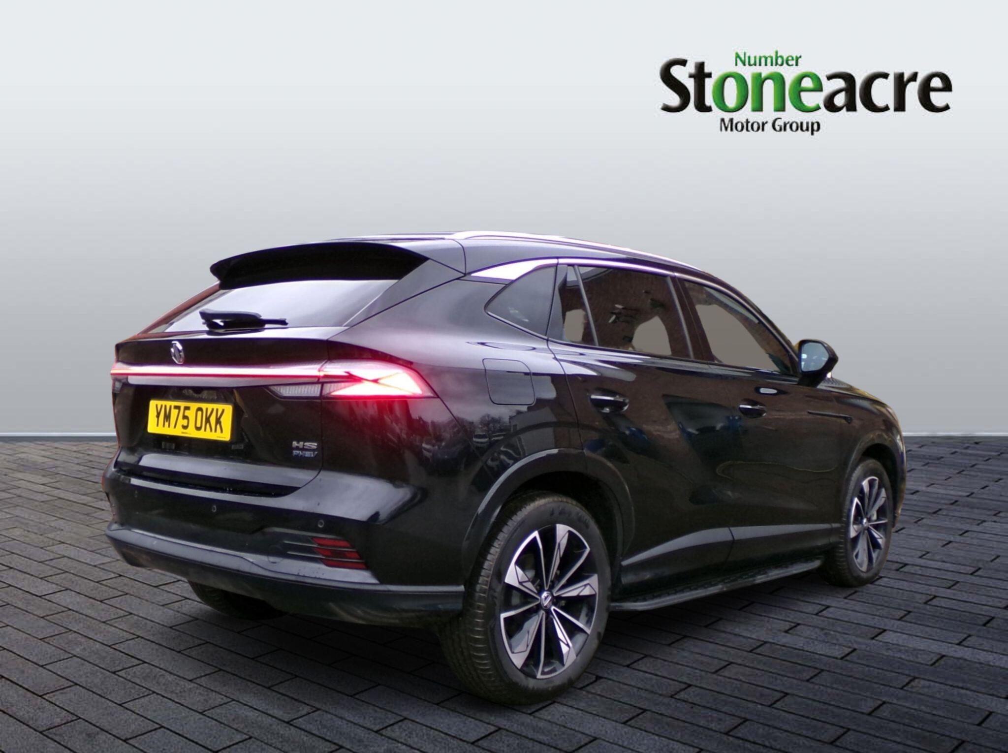 MG HS Plug-In Hybrid 1.5 T-GDI 24.7 kWh Trophy Auto Euro 6 (s/s) 5dr YM75OKK Image 2