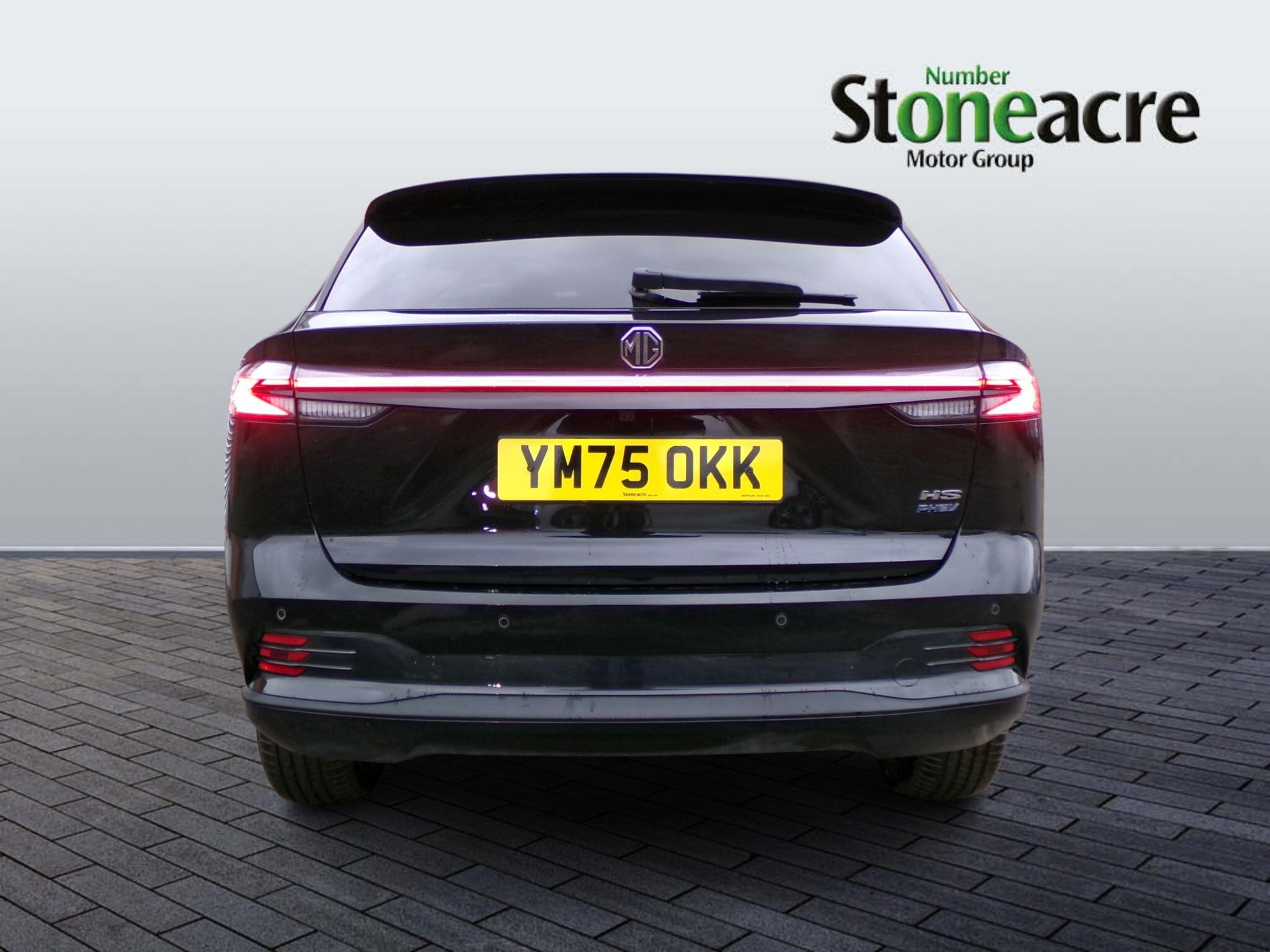 MG HS Plug-In Hybrid 1.5 T-GDI 24.7 kWh Trophy Auto Euro 6 (s/s) 5dr YM75OKK Image 3