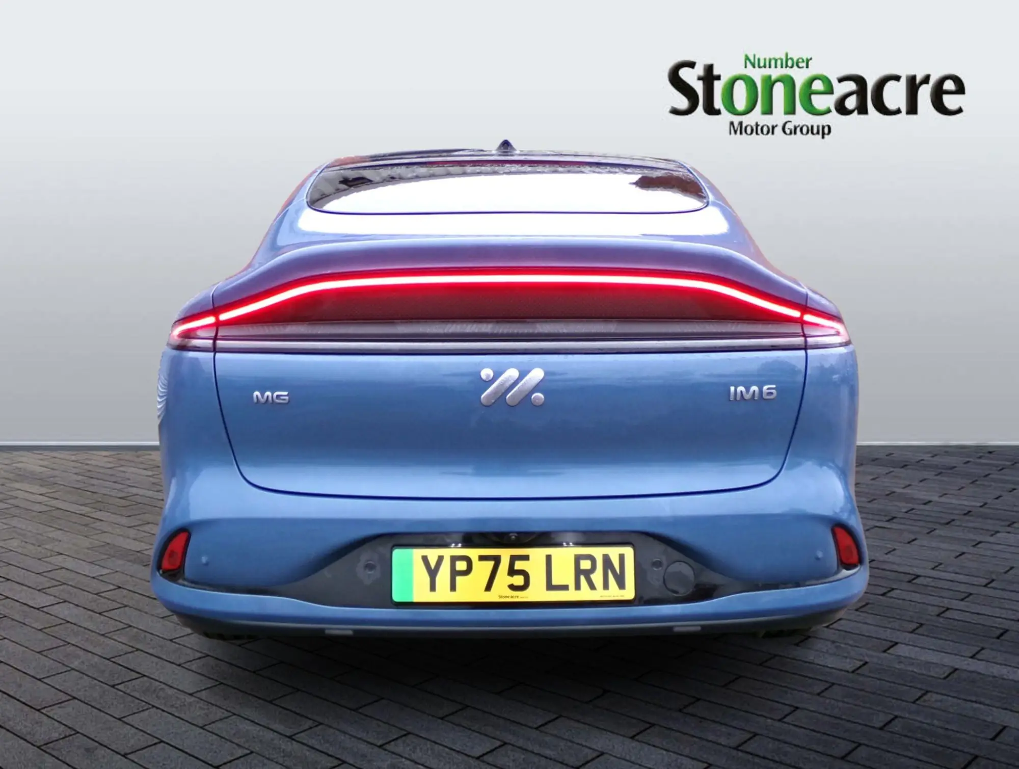 MG IM6 100kWh Launch Edition Auto 4WD 5dr YP75LRN Image 3