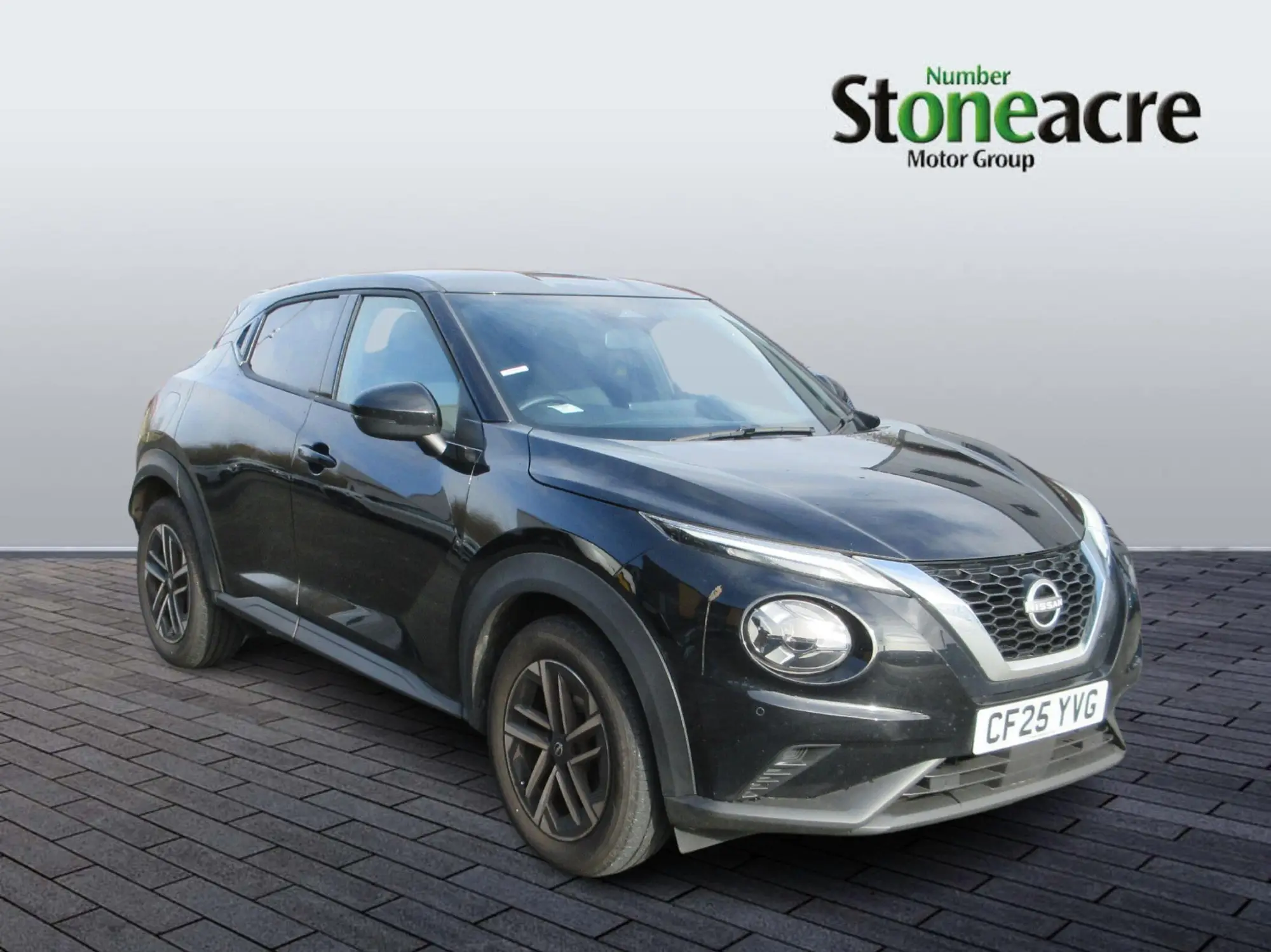 Nissan Juke 1.0 DIG-T N-Connecta Euro 6 (s/s) 5dr CF25YVG Image 1