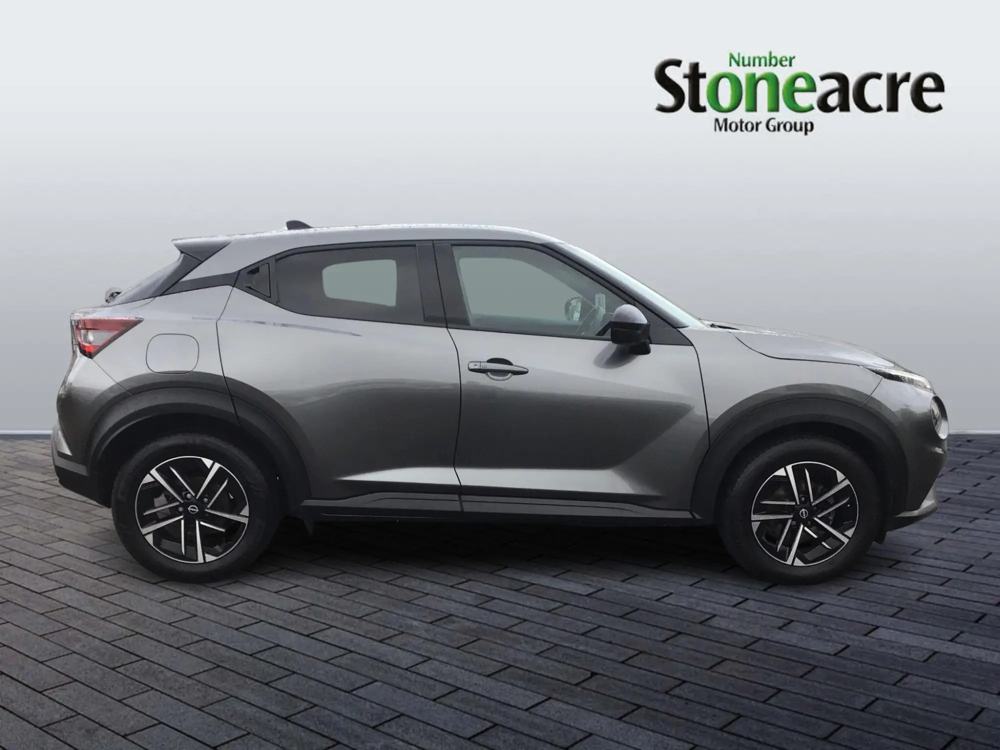 Nissan Juke Image 2