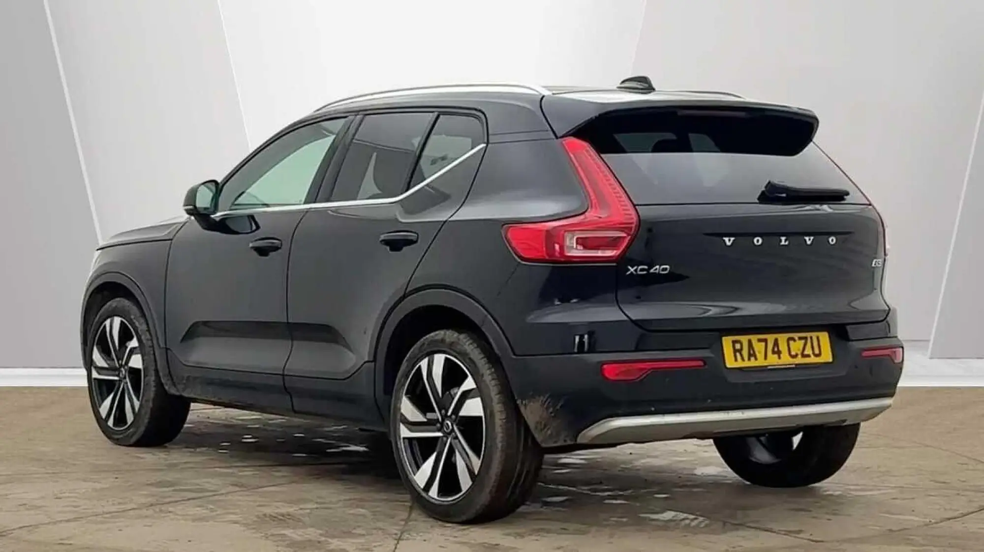 Volvo XC40 Image 3