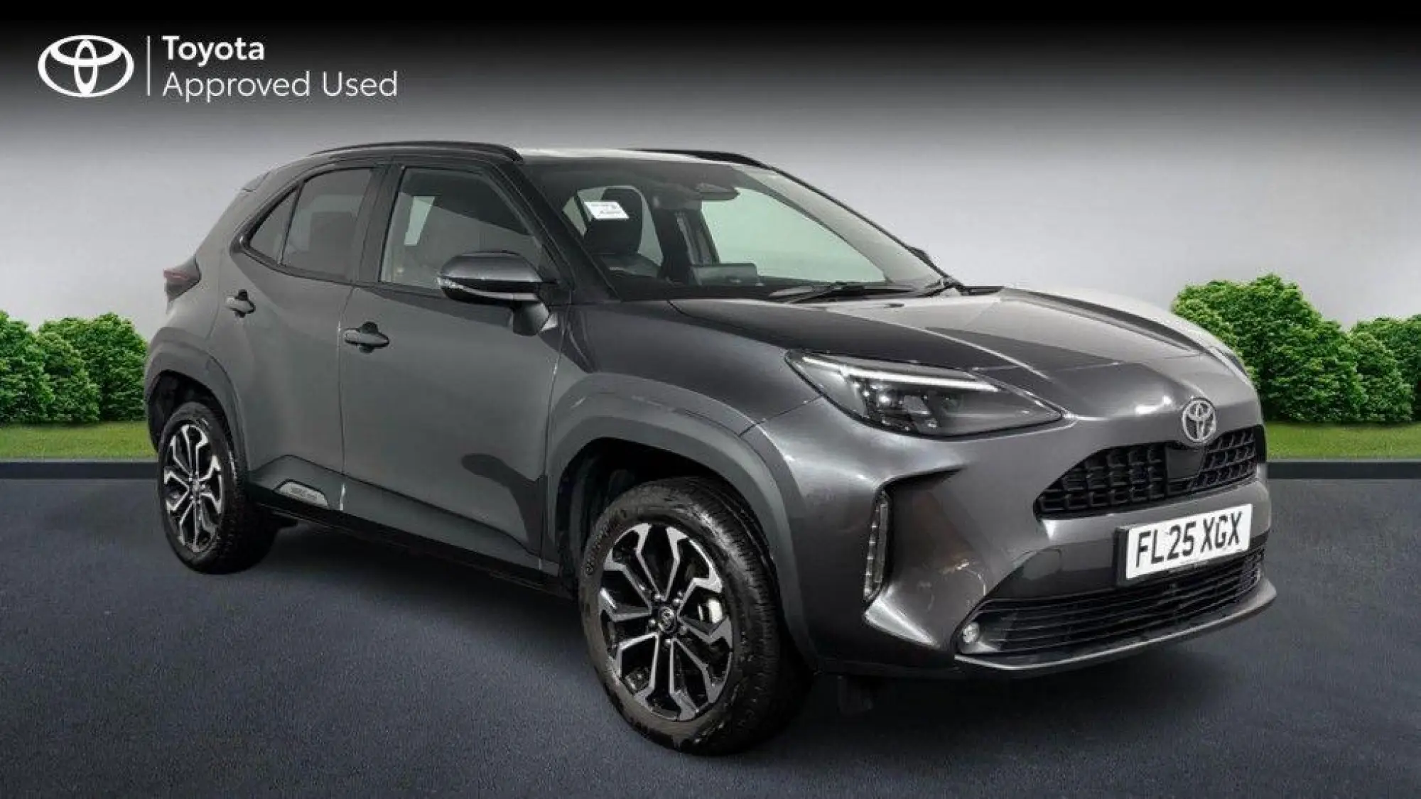 Toyota Yaris Cross 1.5 Hybrid Design 5dr CVT FL25XGX Image 1