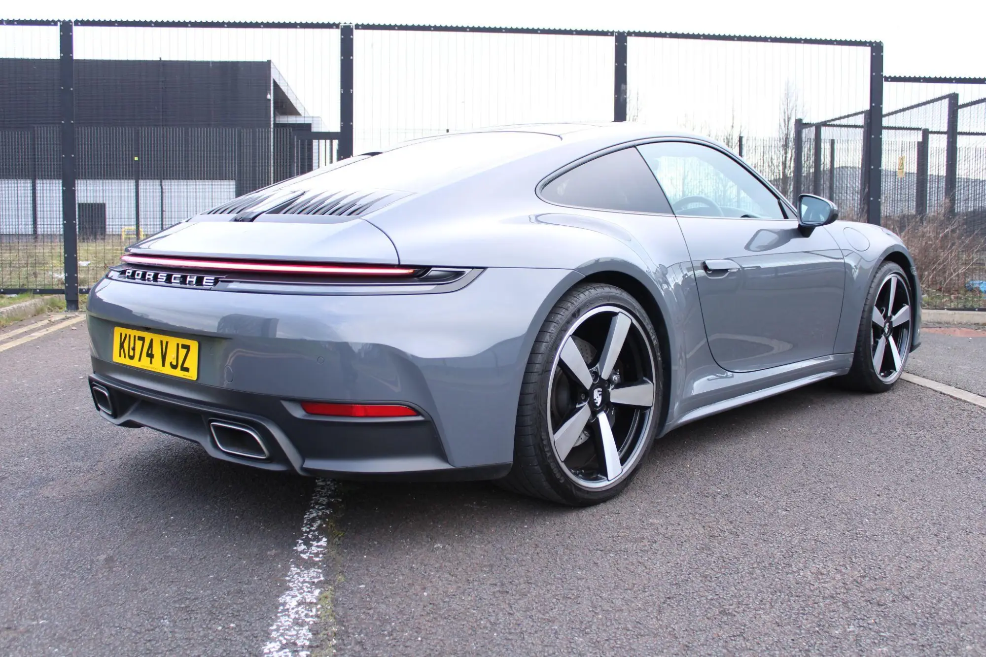 Porsche 911 3.0T 992 Carrera PDK Euro 6 (s/s) 2dr KU74VJZ Image 3