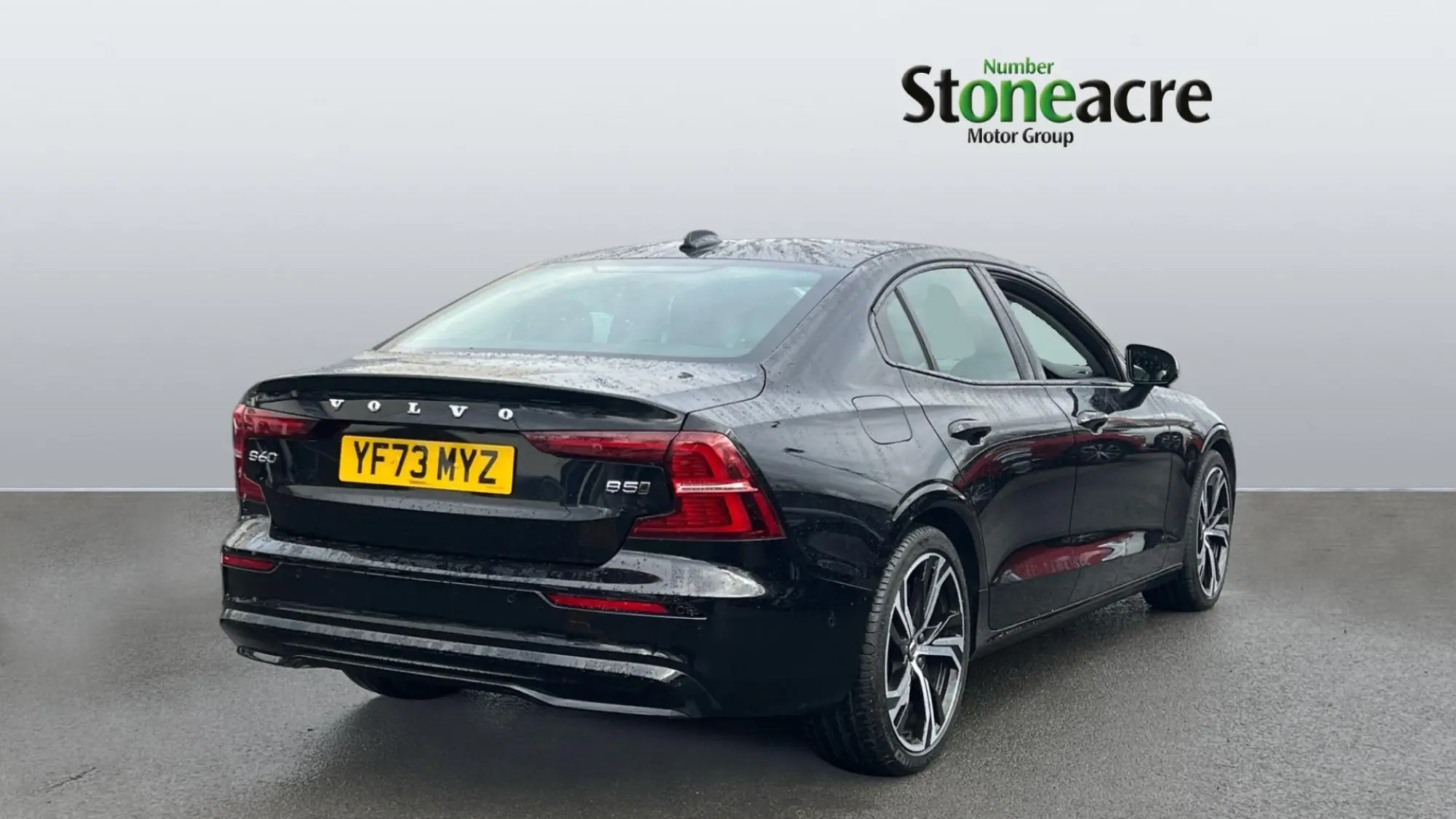 Volvo S60 2.0 B5P Plus Dark 4dr AWD Auto YF73MYZ Image 2