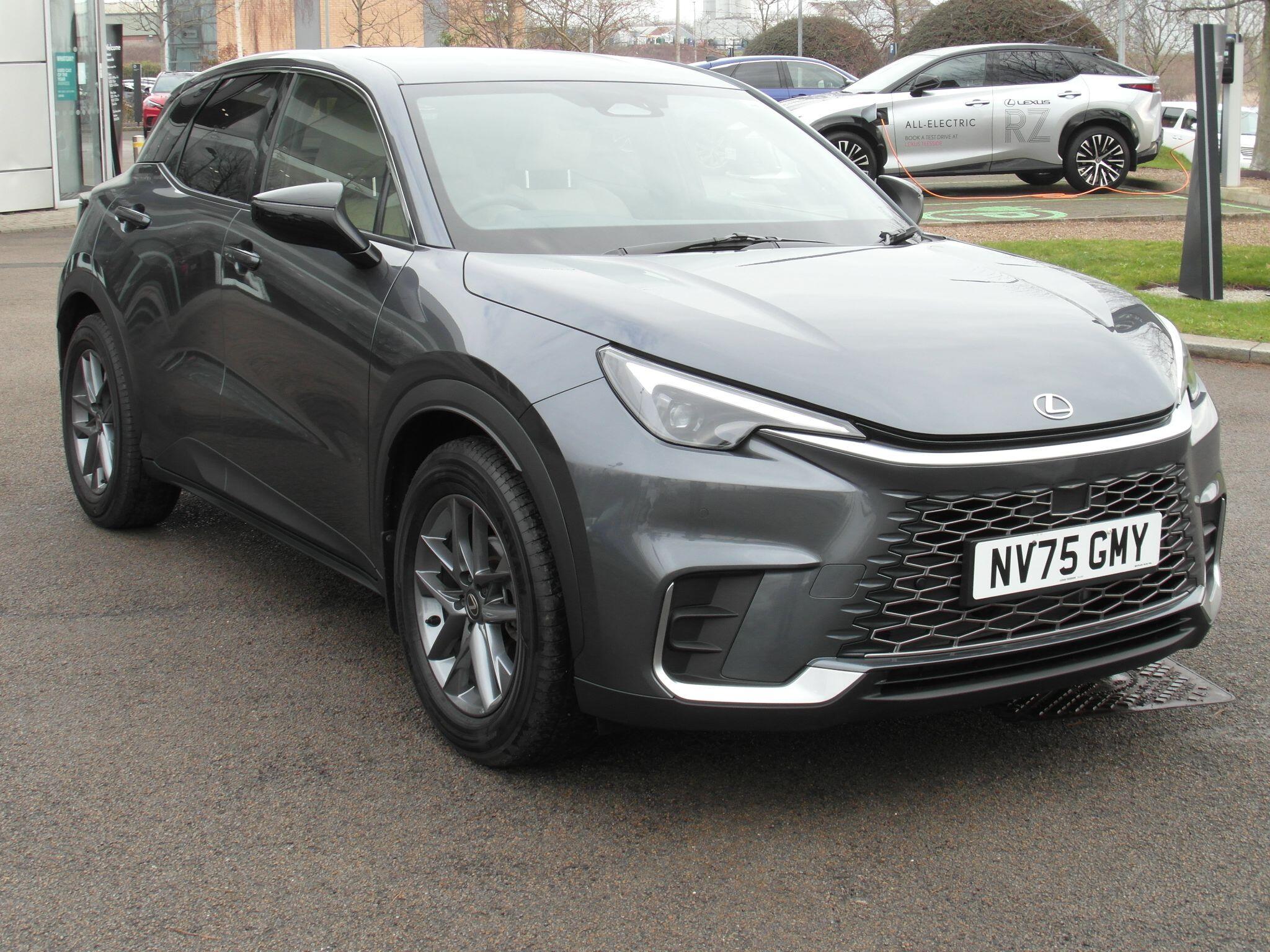 Lexus LBX 1.5 VVT-iE Premium E-CVT Euro 6 (s/s) 5dr NV75GMY Image 1